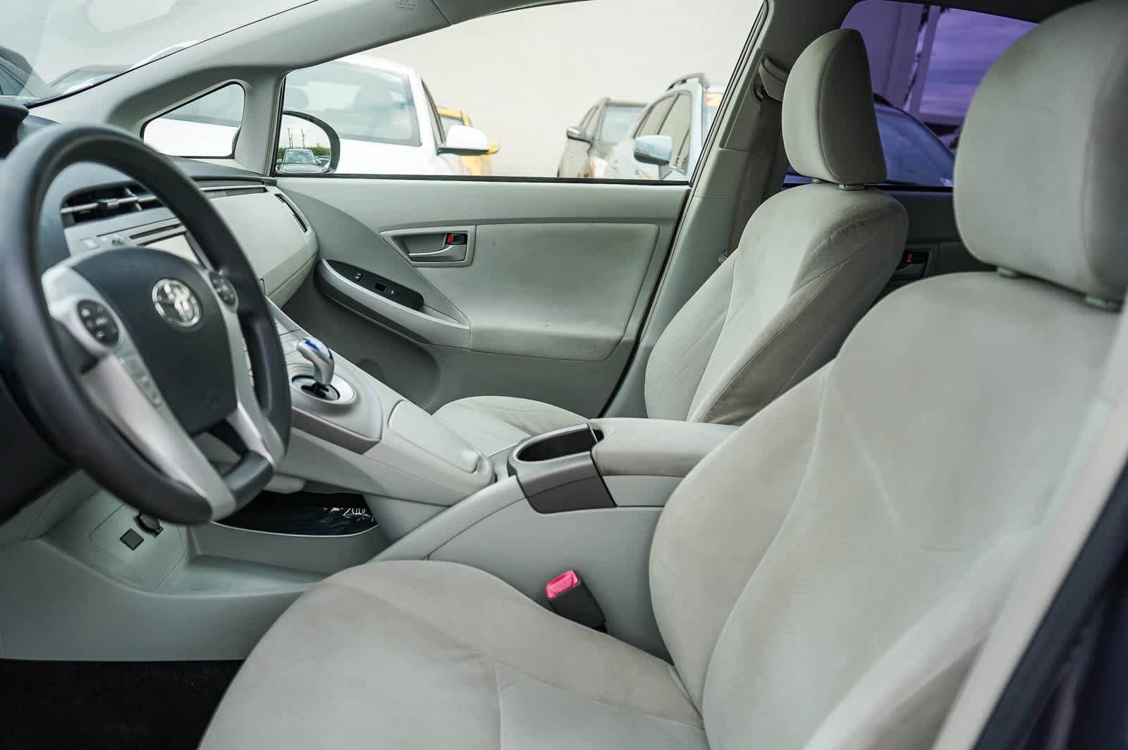 Thumbnail: 2012 Toyota Prius - 18