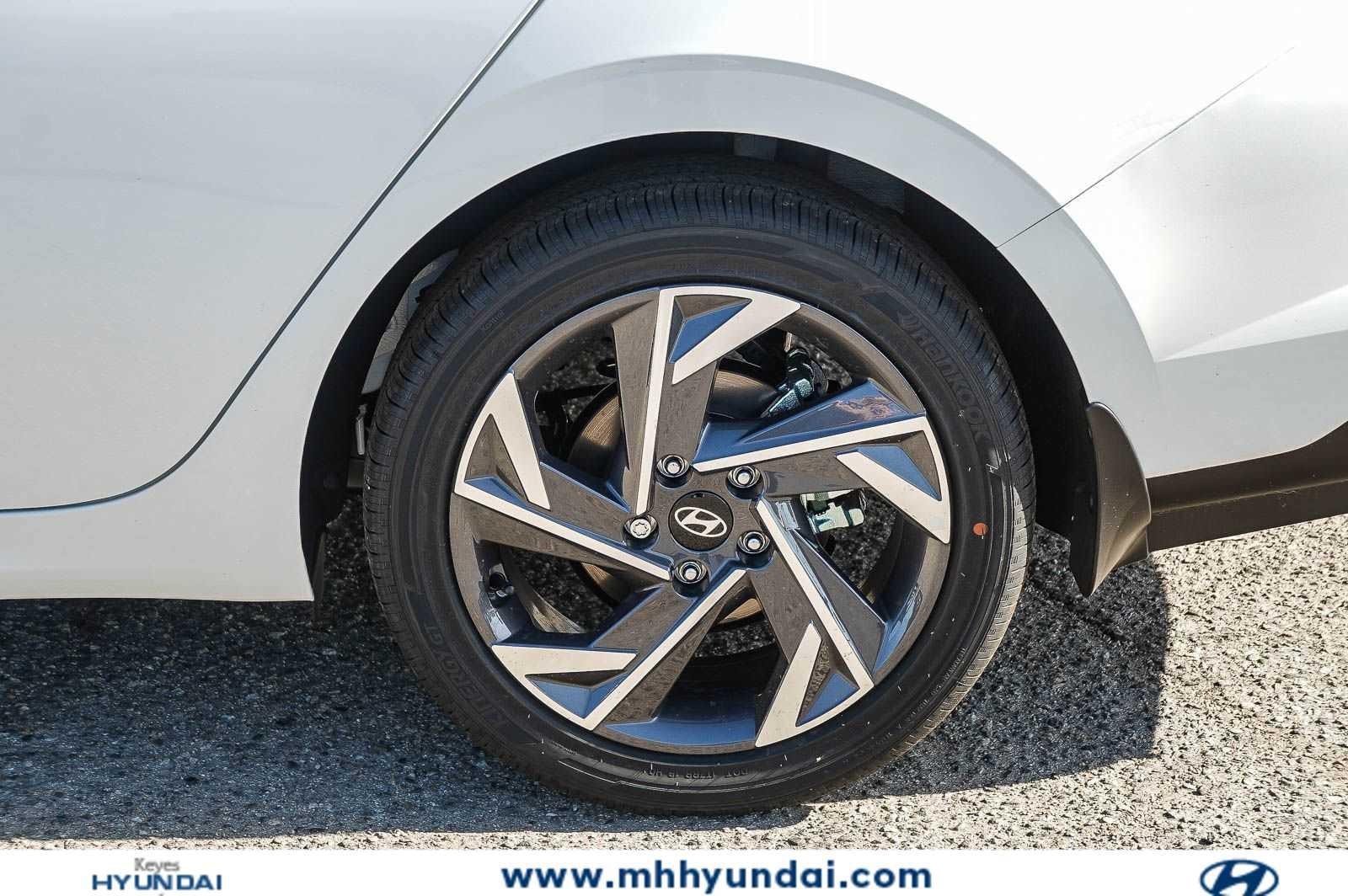 Thumbnail: 2026 Hyundai Elantra - 11