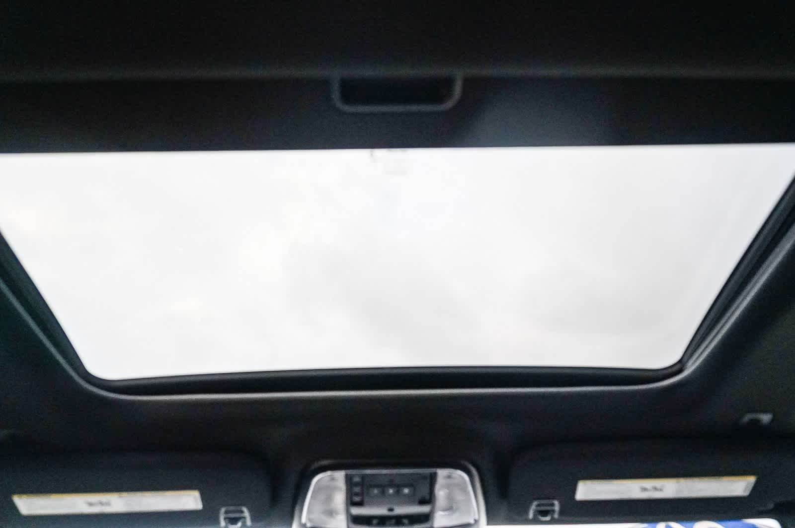 Thumbnail: 2020 Jeep Grand Cherokee - 16