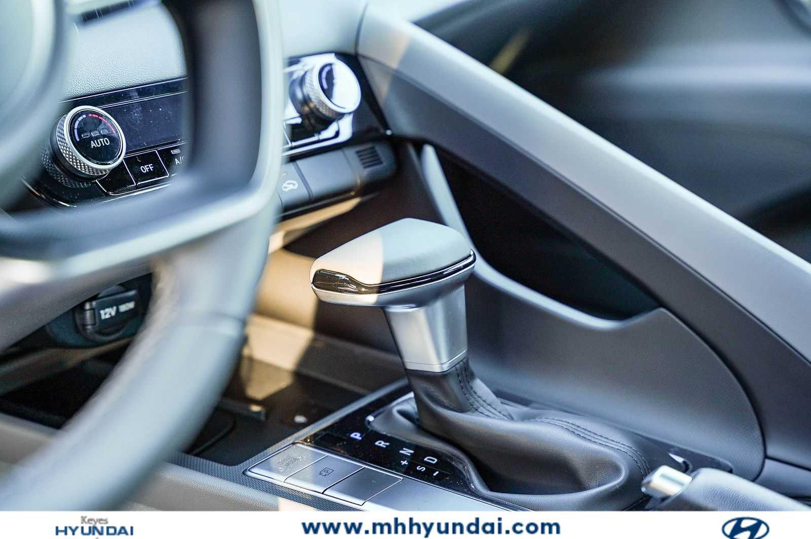 Thumbnail: 2026 Hyundai Elantra - 24
