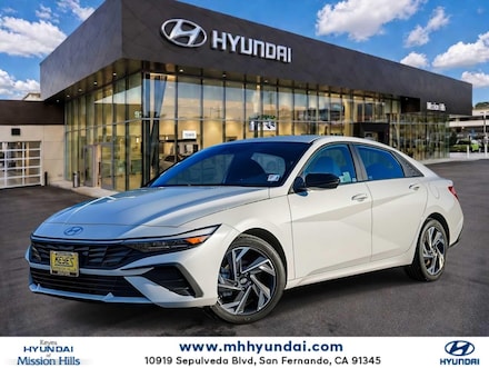 2025 Hyundai Elantra SEL Sport Sedan