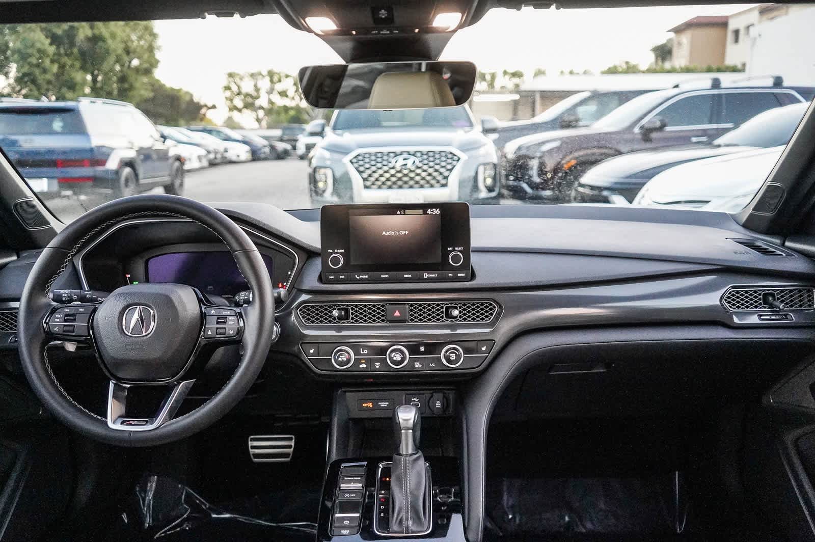 Thumbnail: 2023 Acura Integra - 10