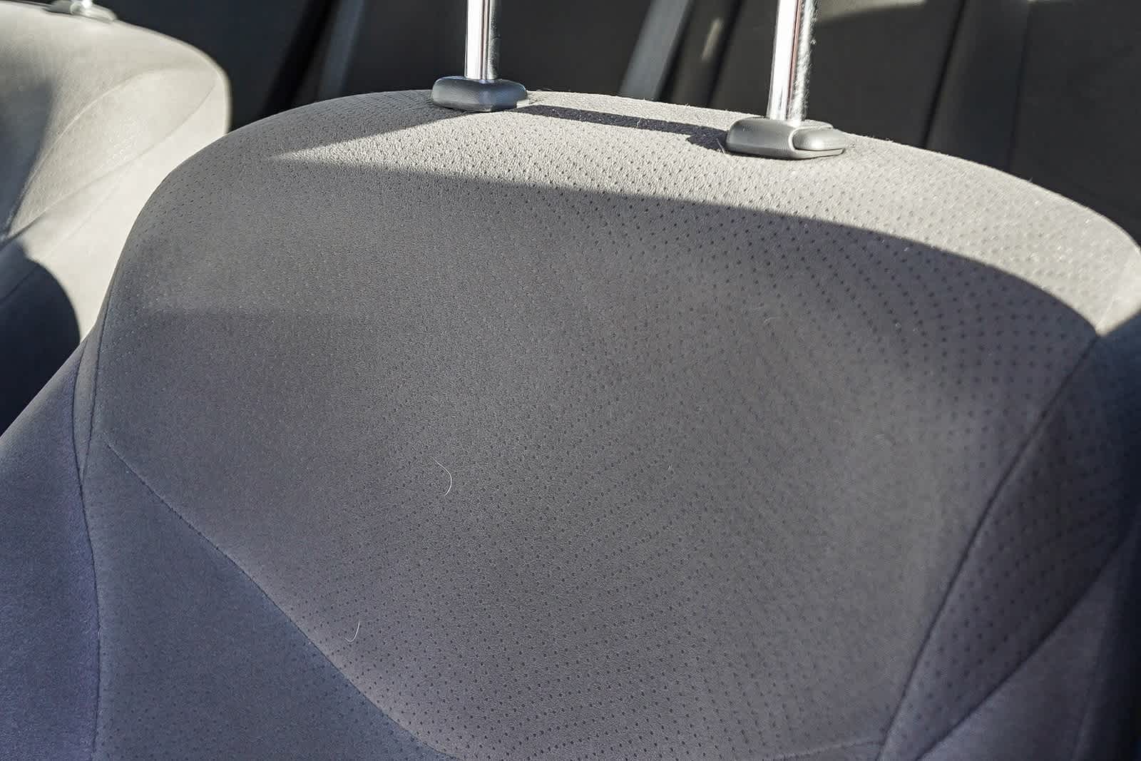Thumbnail: 2015 Toyota Prius - 9