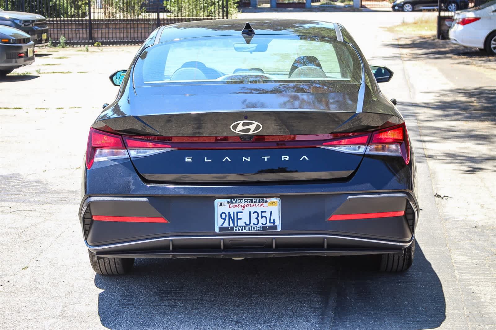 Thumbnail: 2024 Hyundai Elantra - 5