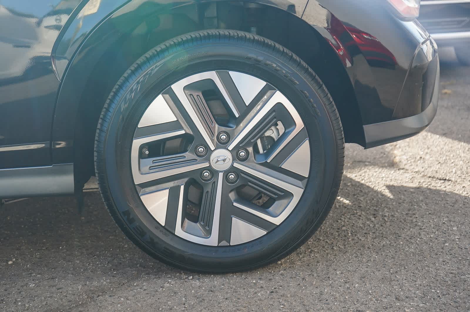 Thumbnail: 2023 Hyundai Kona - 8