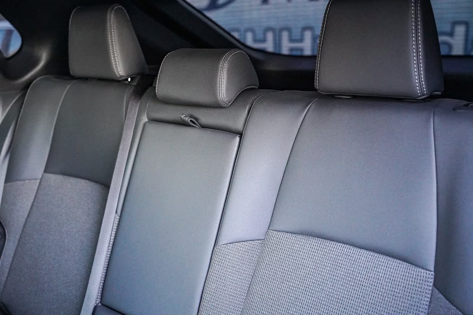 Thumbnail: 2024 Toyota bZ4X - 18