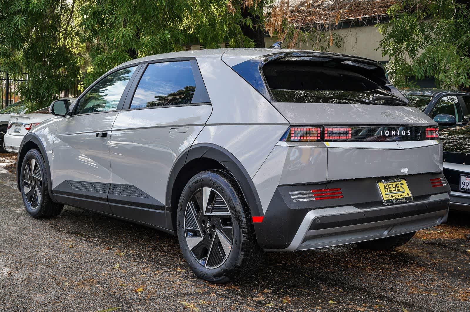 Thumbnail: 2026 Hyundai Ioniq 5 - 6