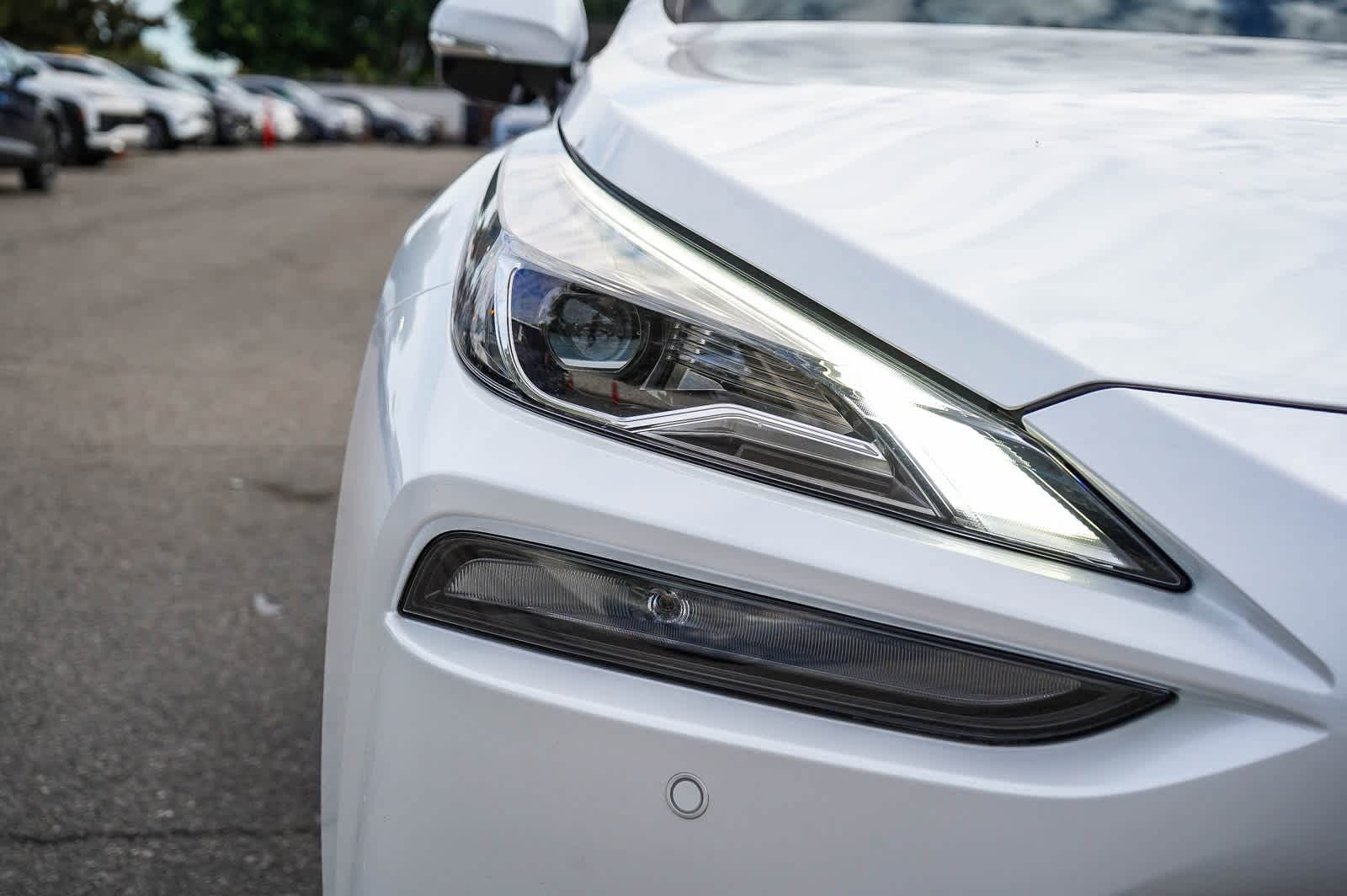 Thumbnail: 2023 Toyota Mirai - 8