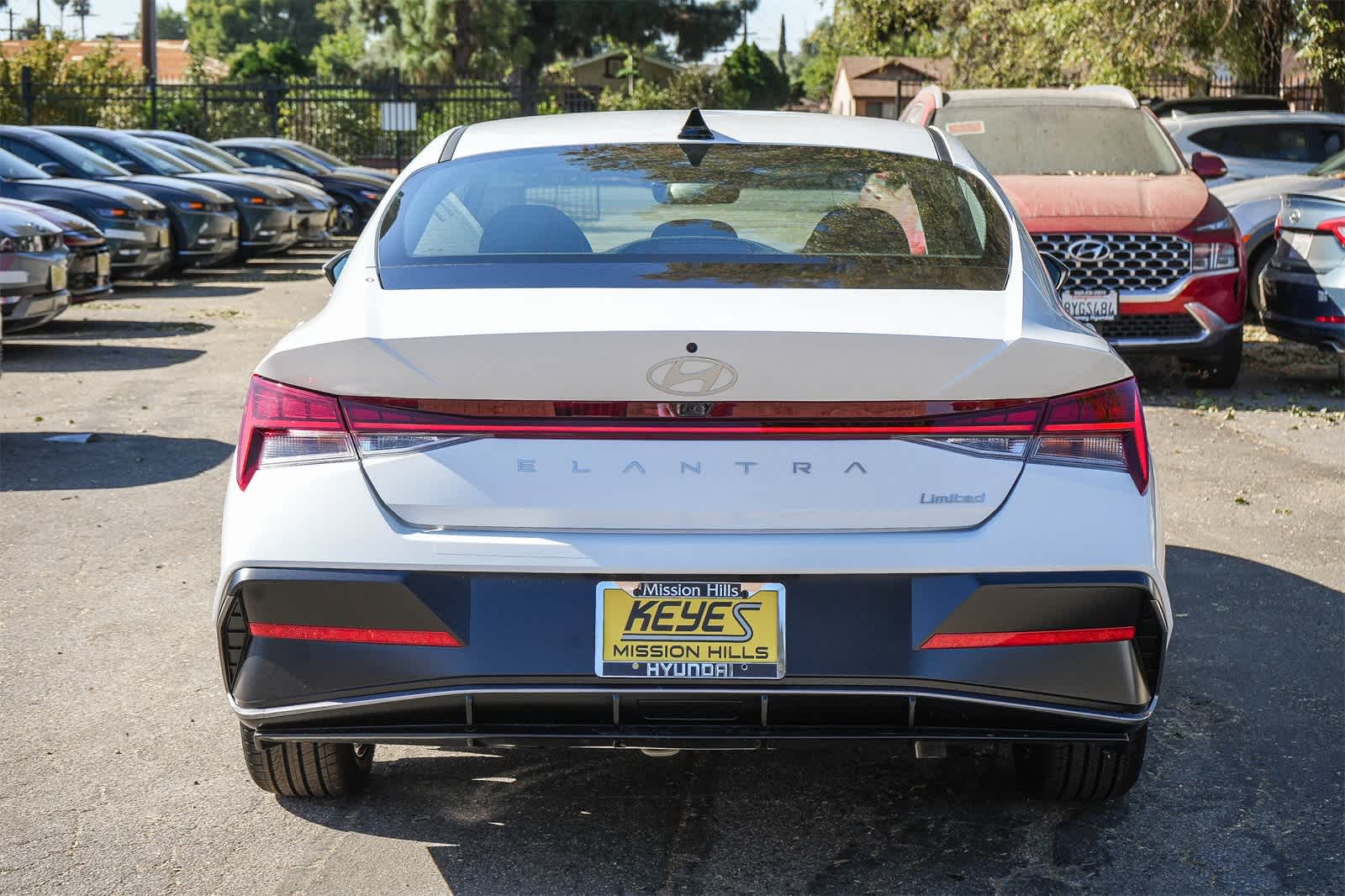 Thumbnail: 2025 Hyundai Elantra - 3