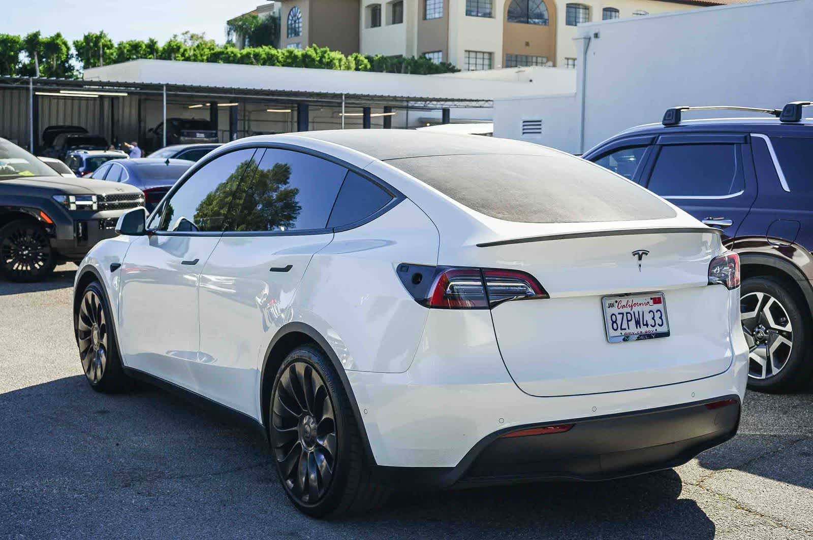 Used 2022 Tesla Model Y Performance with VIN 7SAYGDEF9NF351987 for sale in Los Angeles, CA
