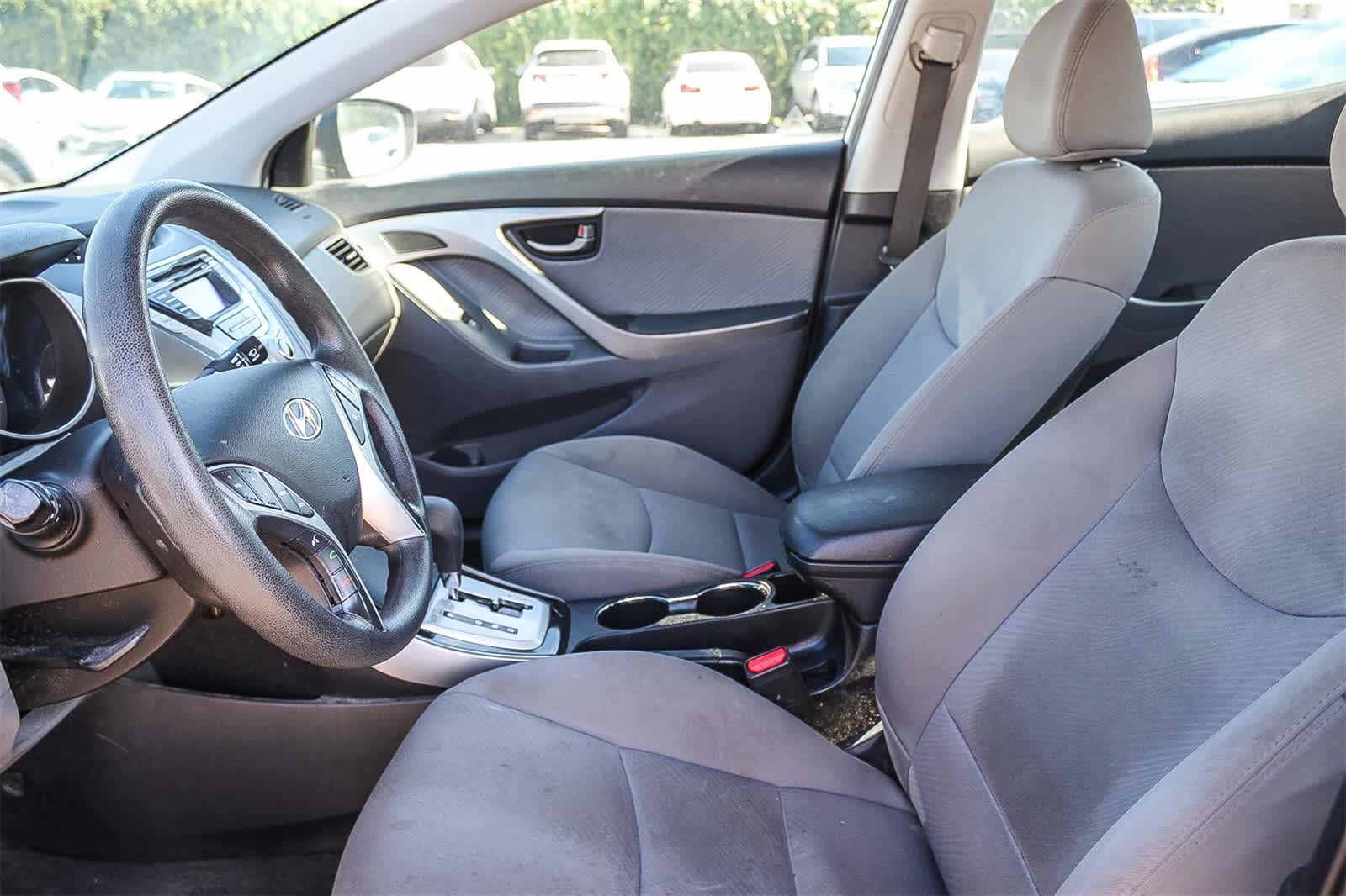 Thumbnail: 2012 Hyundai Elantra - 14