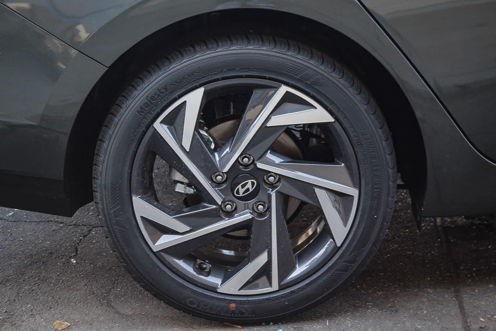 Thumbnail: 2025 Hyundai Elantra - 8