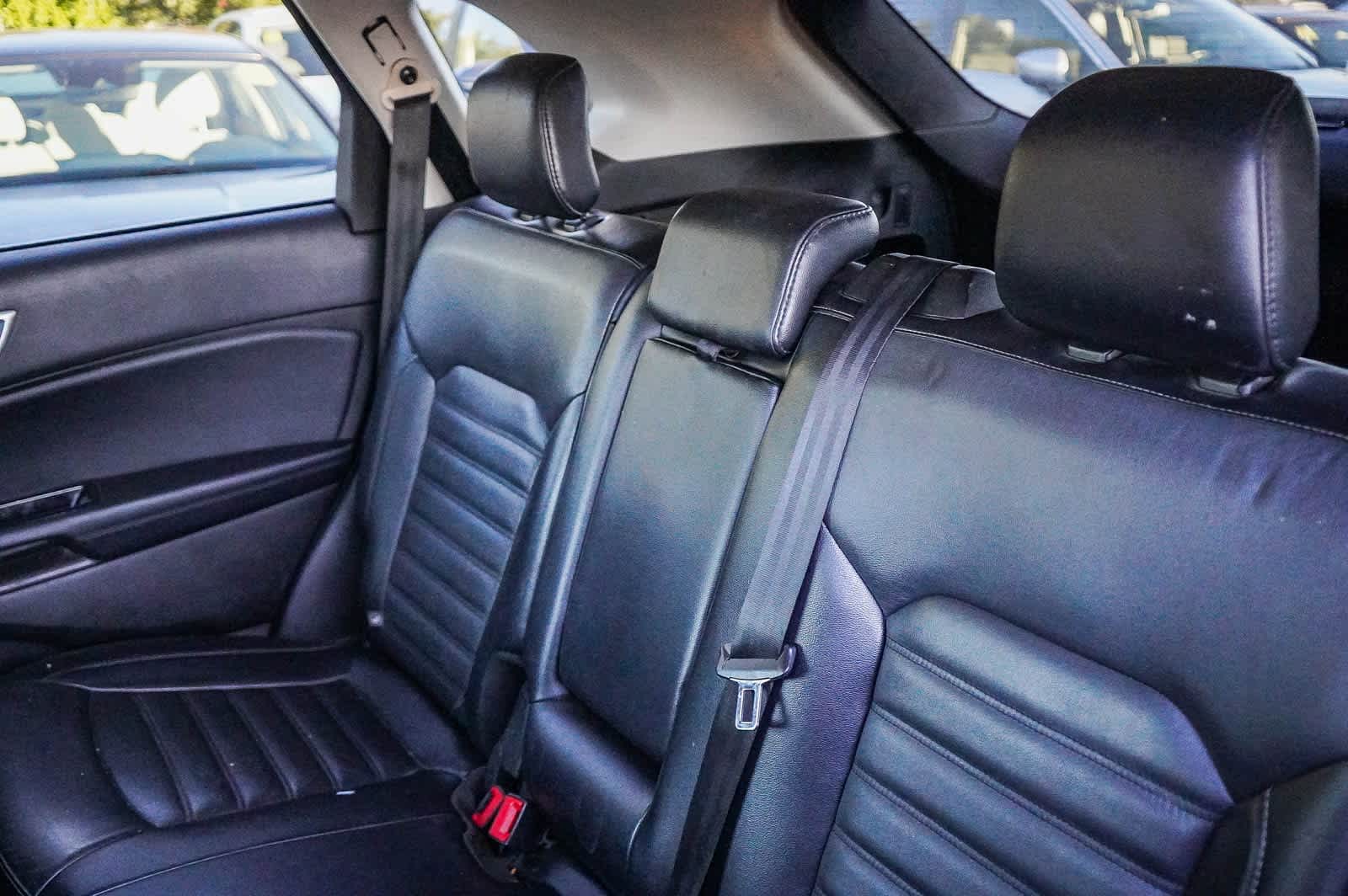 Thumbnail: 2018 Ford Edge - 18