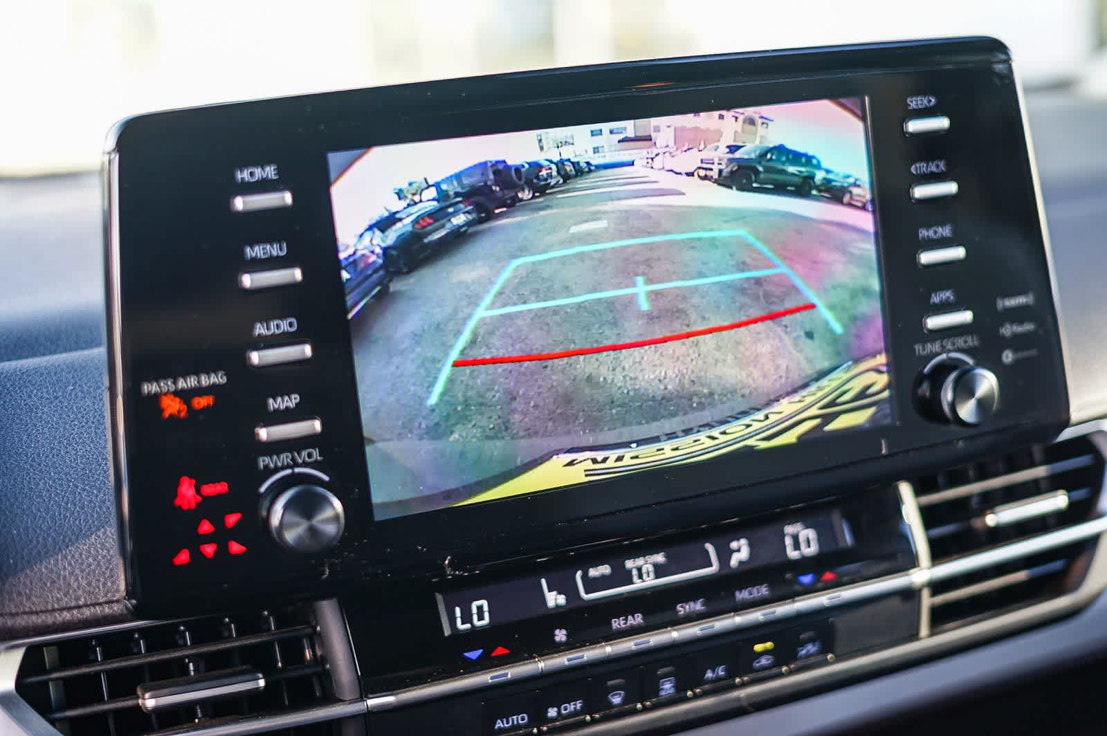 Thumbnail: 2024 Toyota Sienna - 23