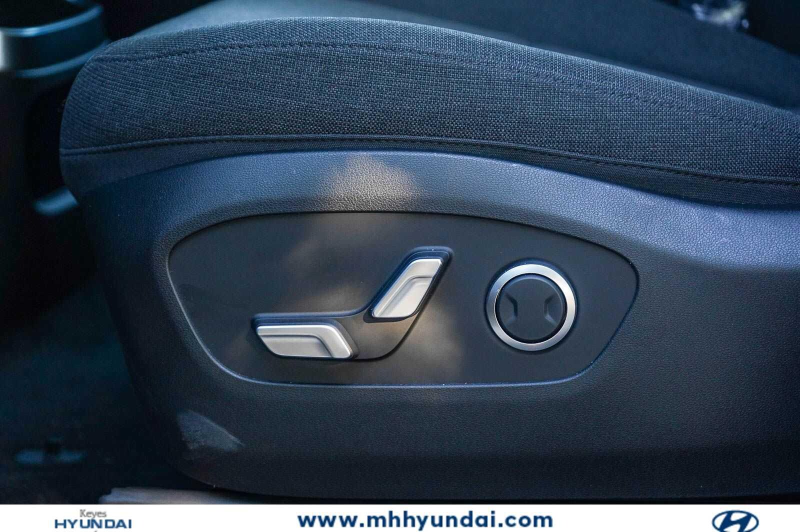 Thumbnail: 2026 Hyundai Ioniq - 22