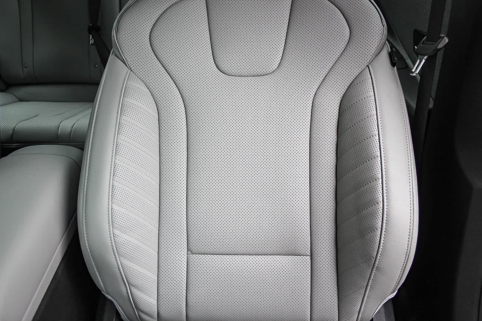 Thumbnail: 2025 Hyundai Elantra - 30