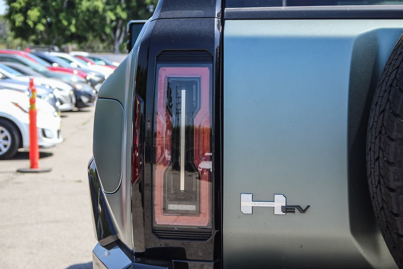 Thumbnail: 2024 GMC Hummer EV - 7