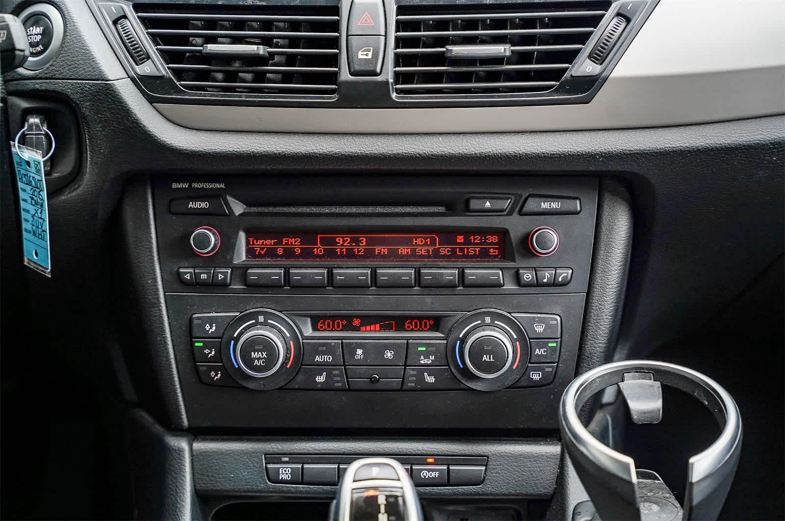 Thumbnail: 2015 BMW X1 - 14