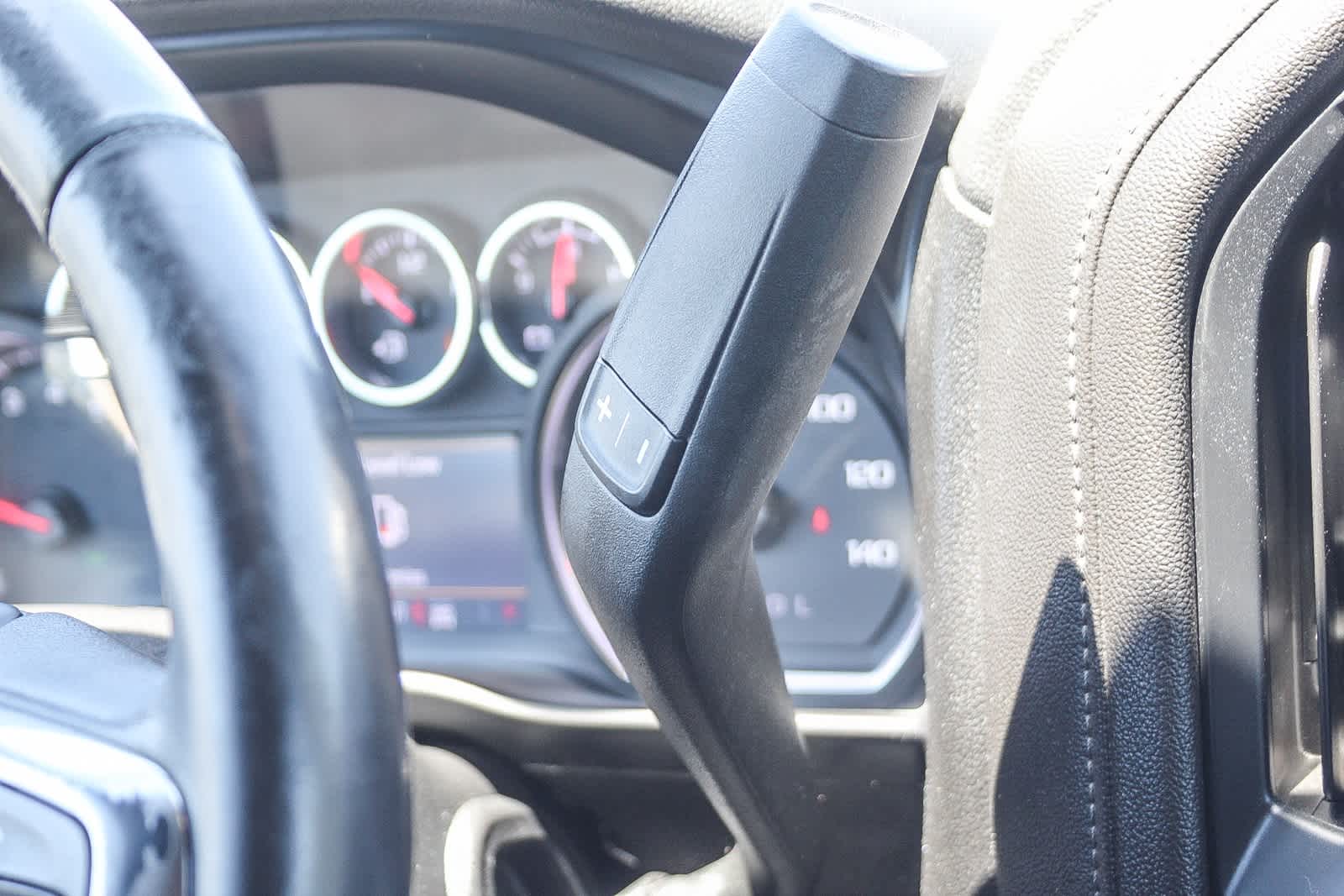 Thumbnail: 2020 Chevrolet Silverado 1500 - 18