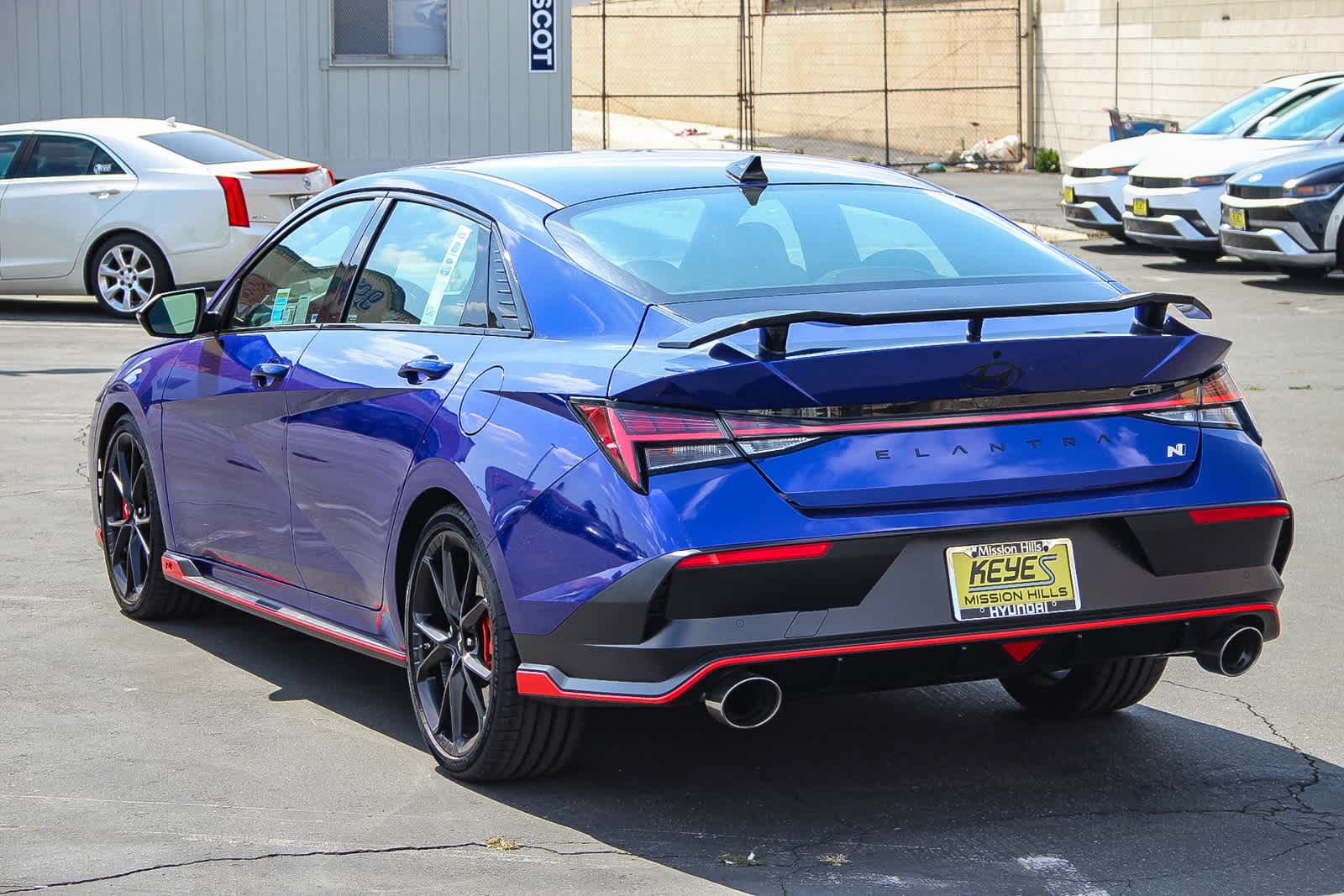 2025 Hyundai Elantra Base 6