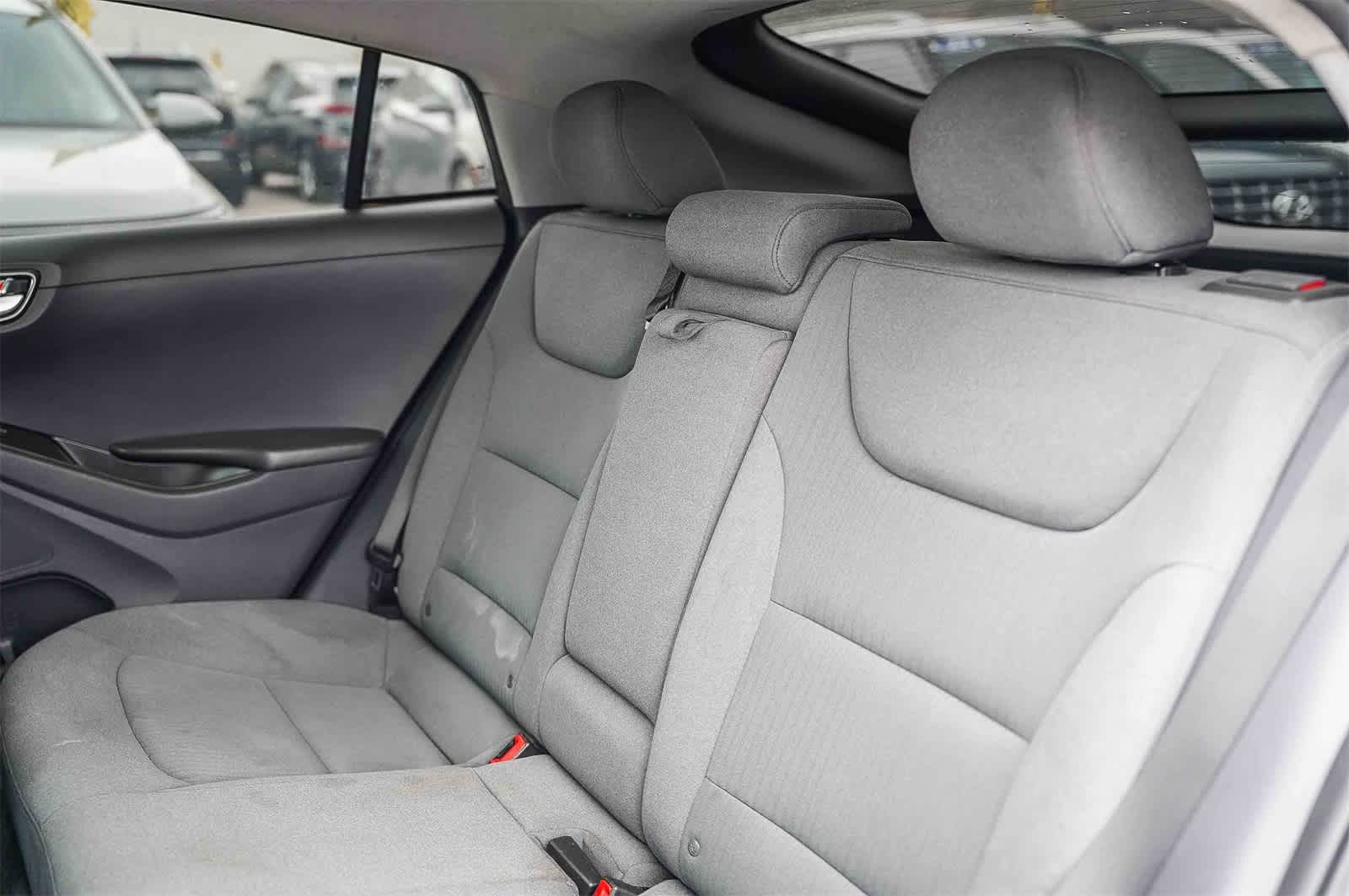 Thumbnail: 2020 Hyundai Ioniq - 20