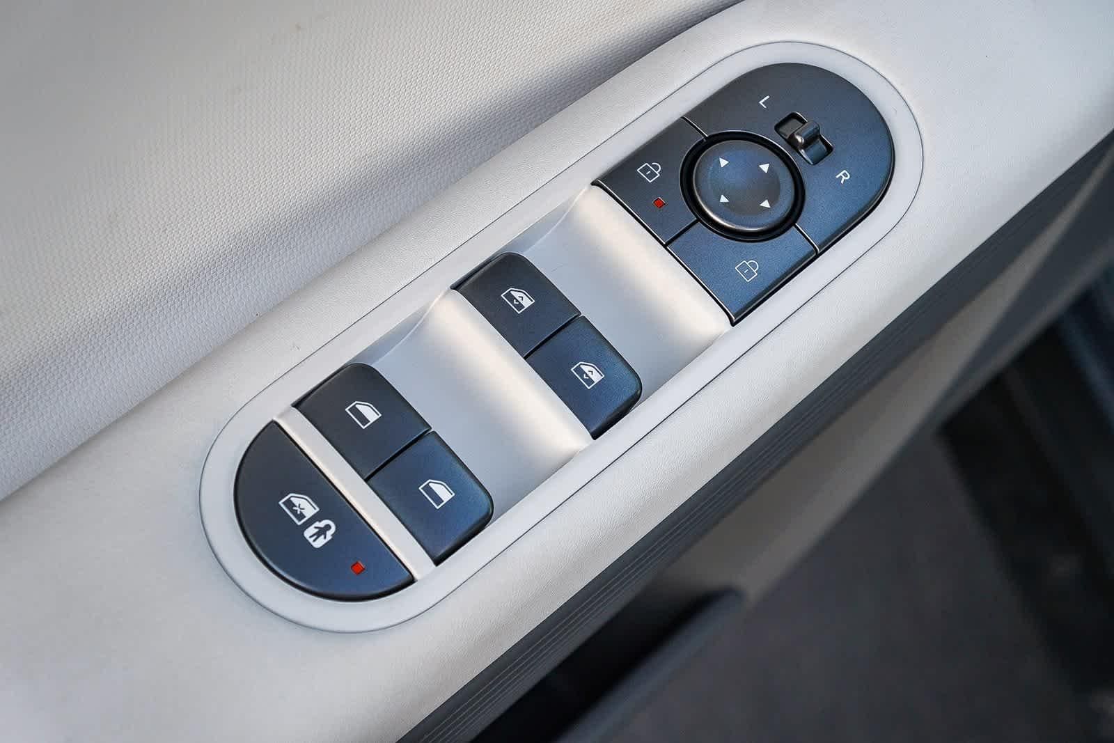 Thumbnail: 2026 Hyundai Ioniq 5 - 25