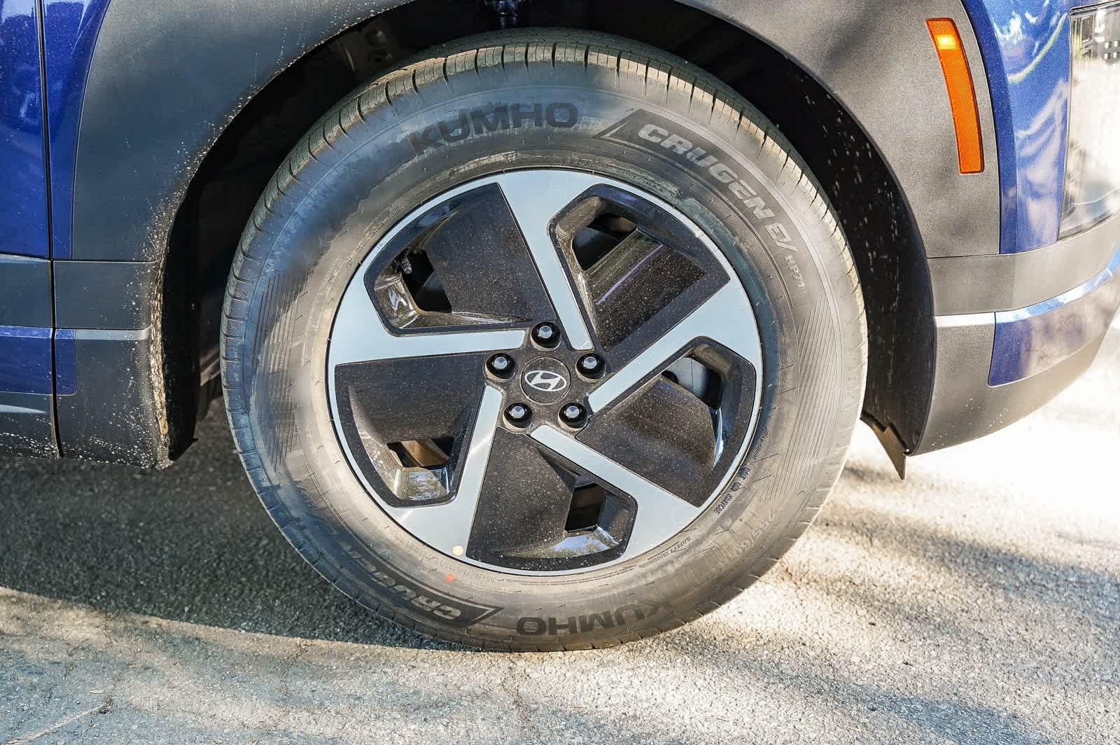 Thumbnail: 2026 Hyundai Ioniq - 4