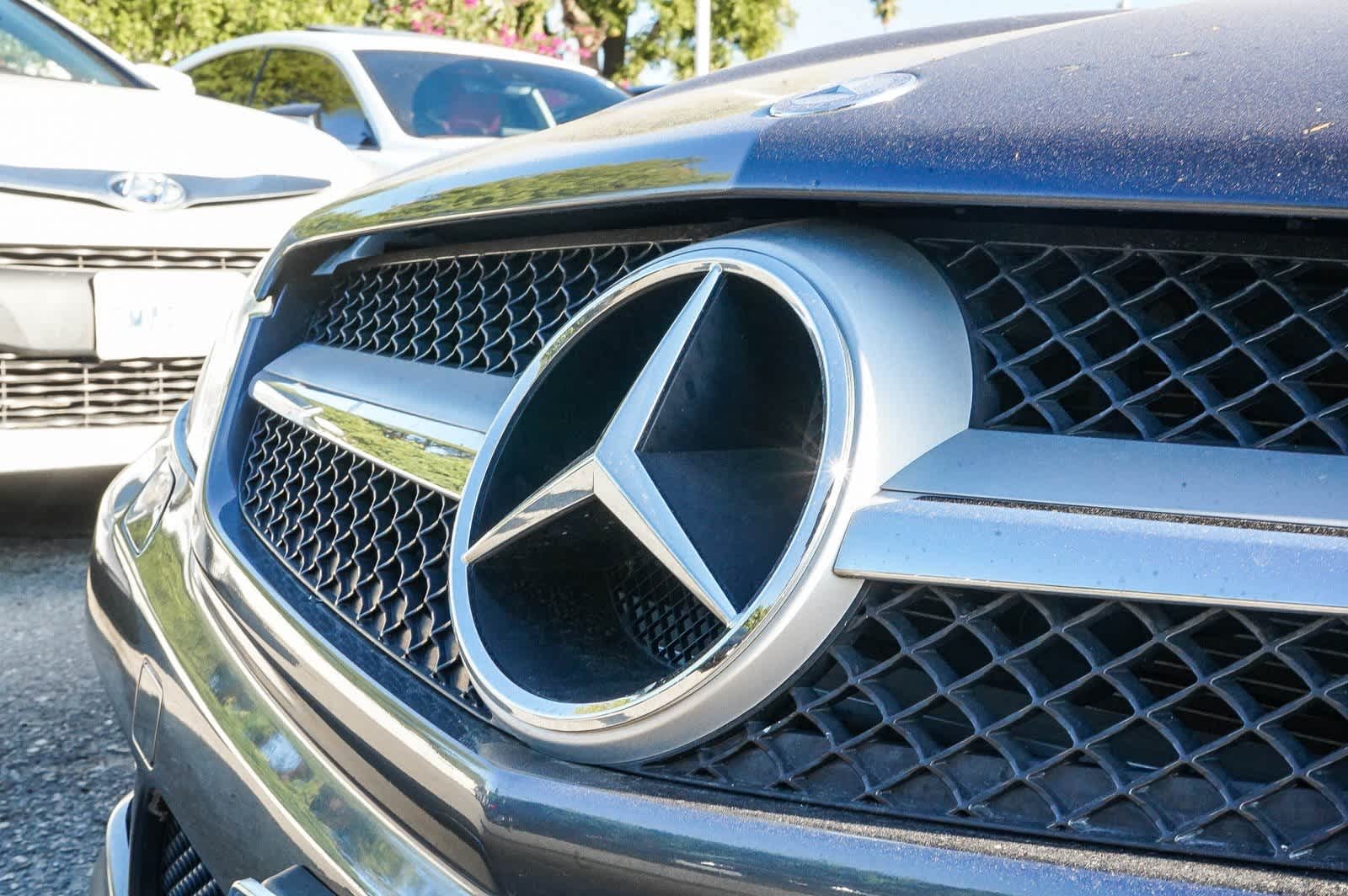 Thumbnail: 2009 Mercedes-Benz SL-Class - 11