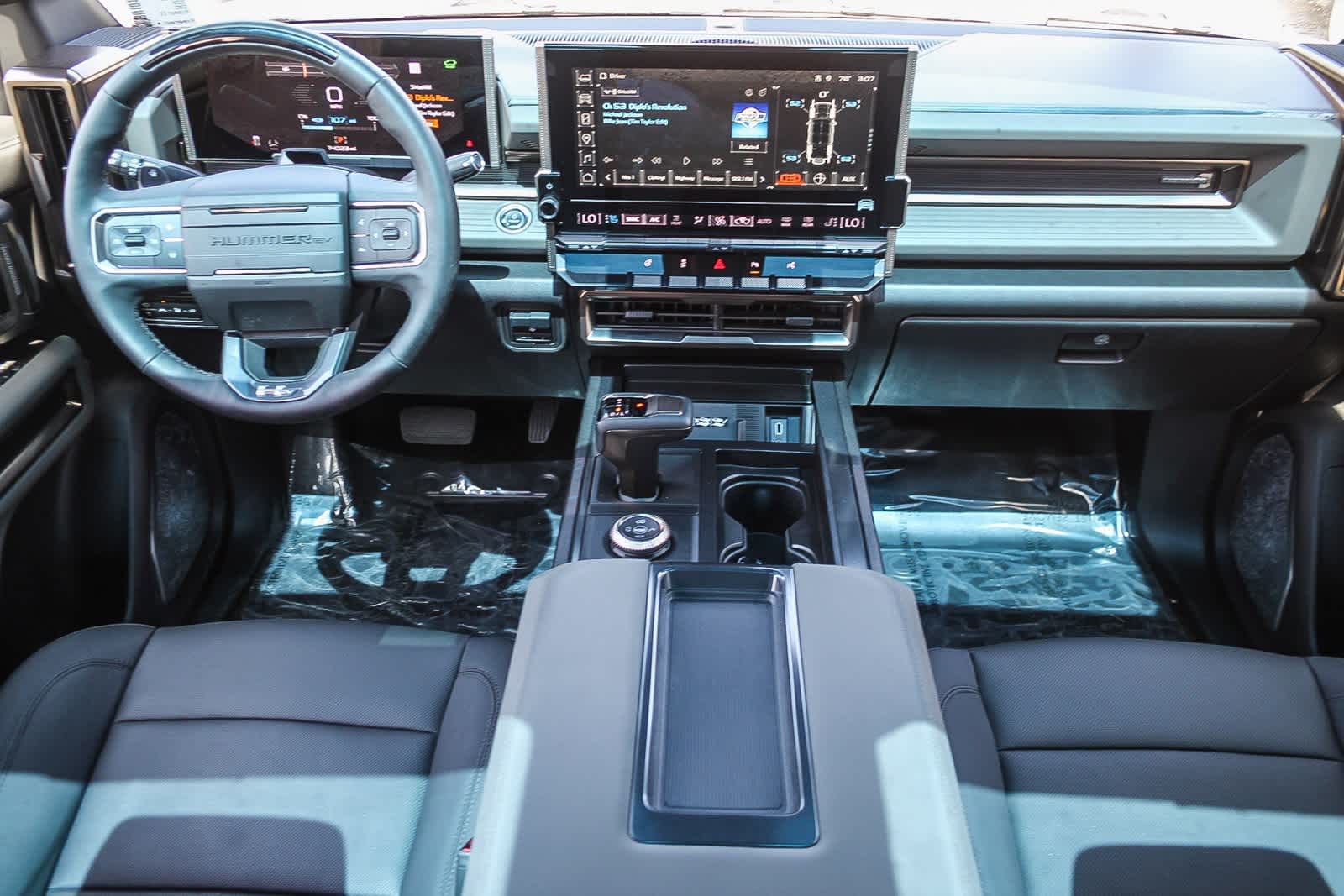 Thumbnail: 2024 GMC Hummer EV - 15