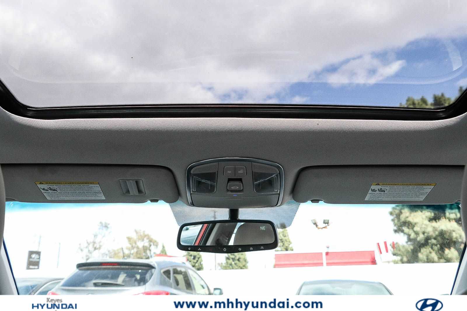 Thumbnail: 2017 Hyundai Sonata - 10