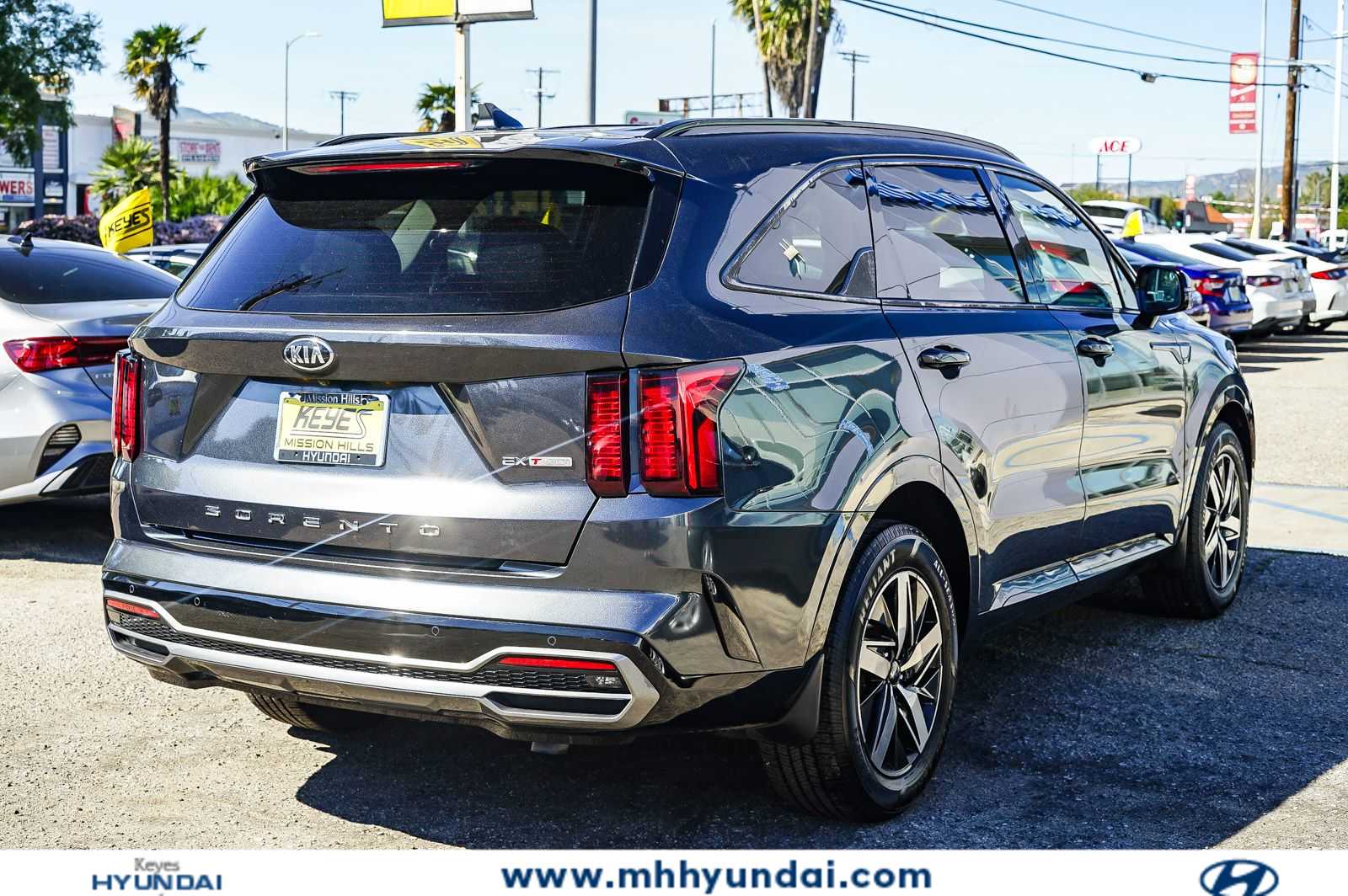 Thumbnail: 2021 Kia Sorento - 4