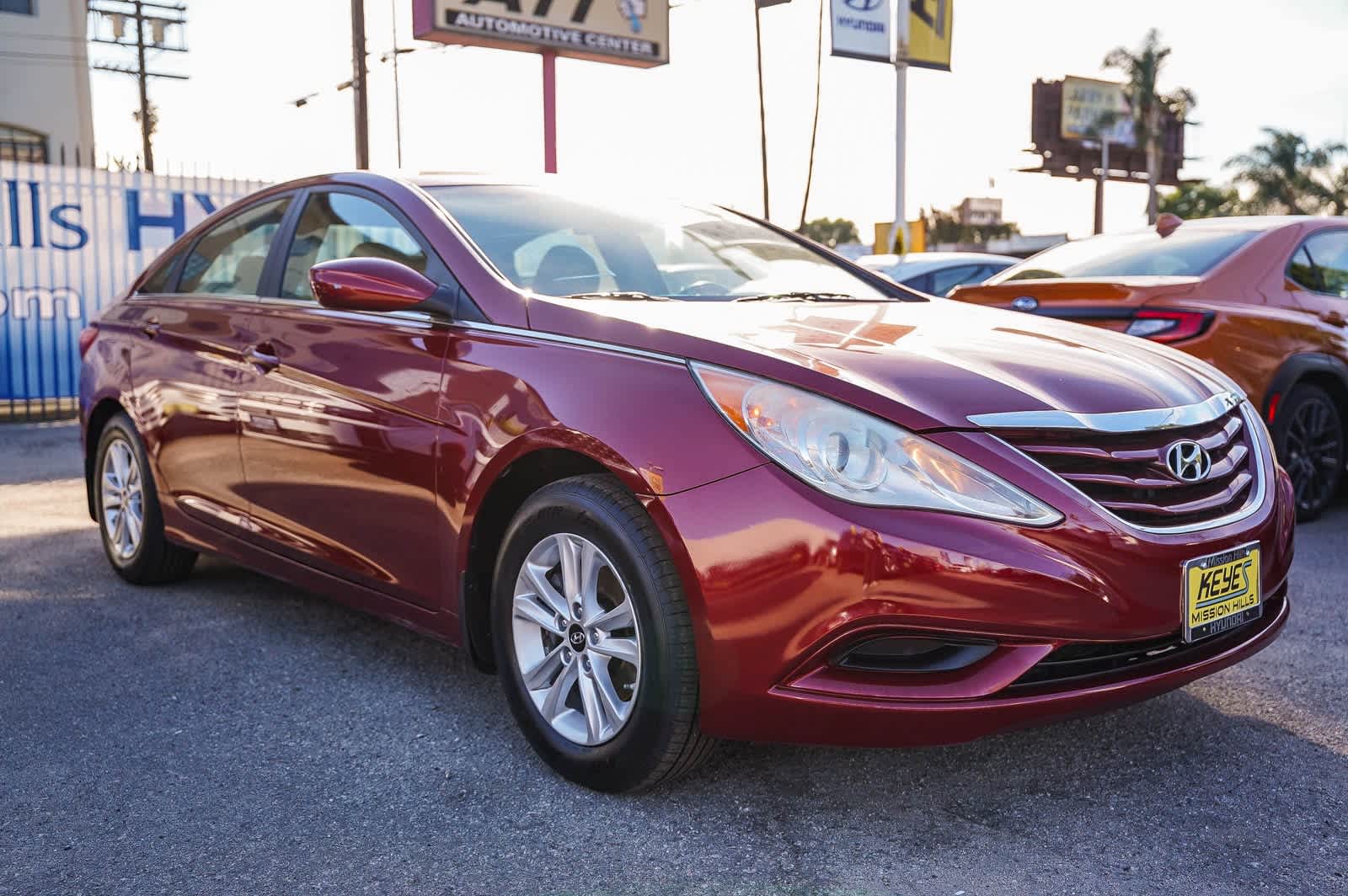 Thumbnail: 2012 Hyundai Sonata - 3