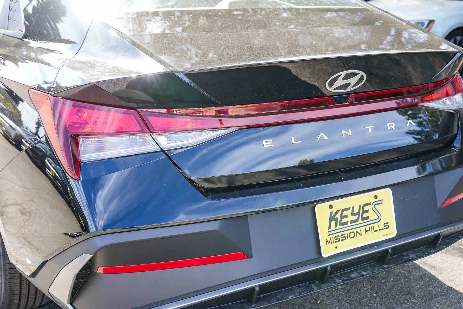 Thumbnail: 2025 Hyundai Elantra - 11