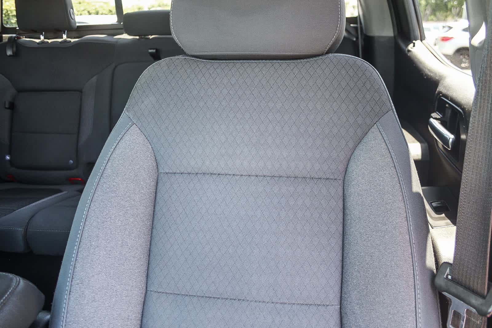 Thumbnail: 2020 Chevrolet Silverado 1500 - 23