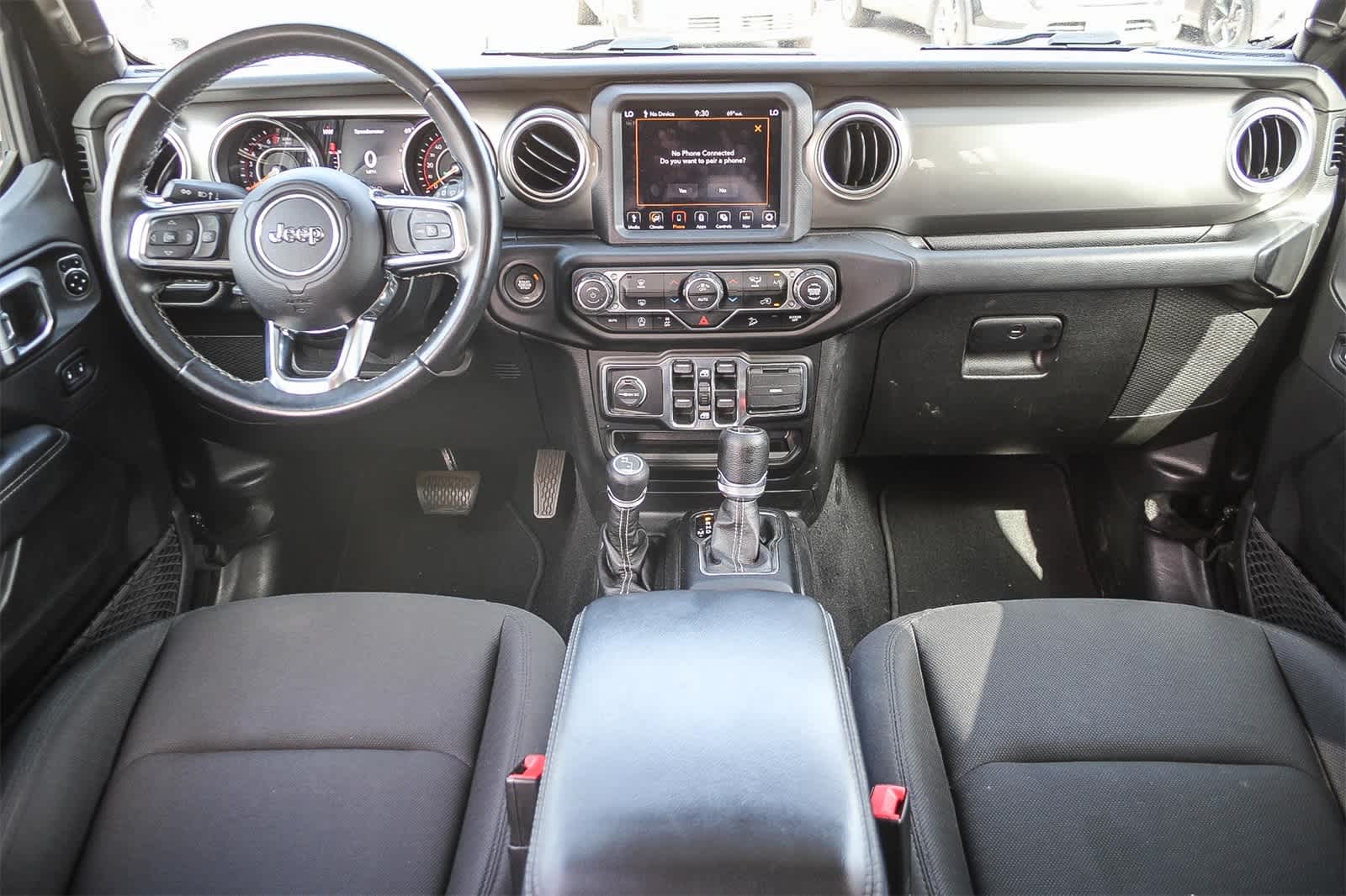 2020 Jeep Wrangler Unlimited Sahara 15