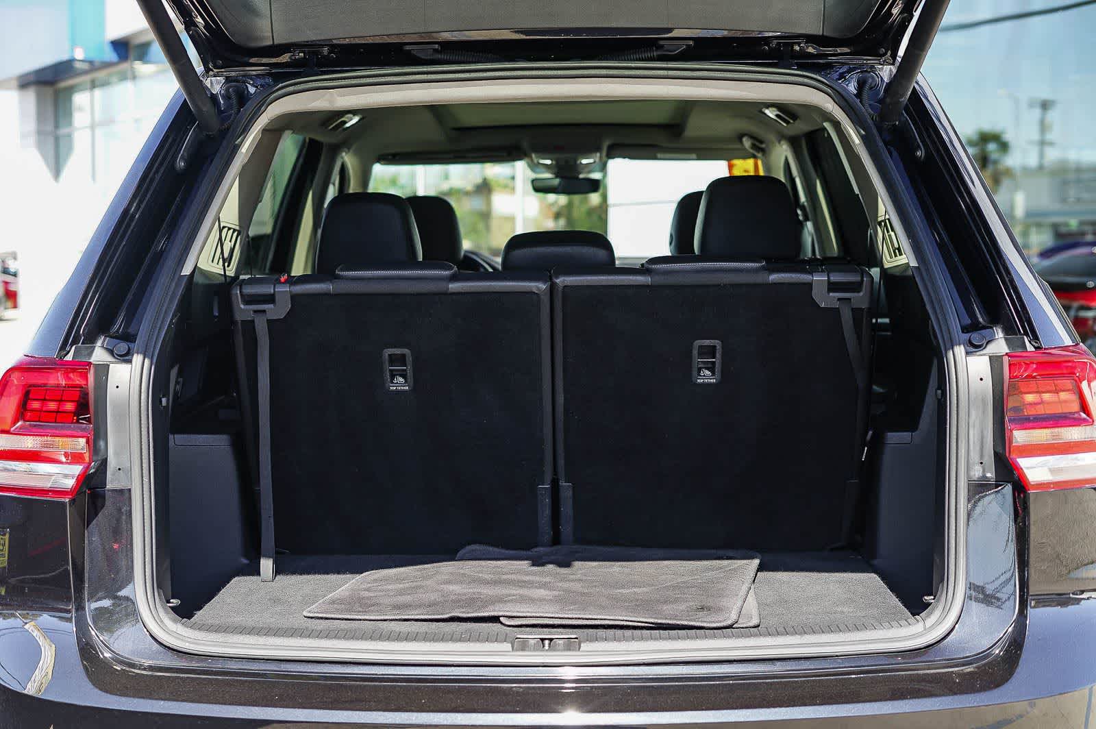 Thumbnail: 2018 Volkswagen Atlas - 30