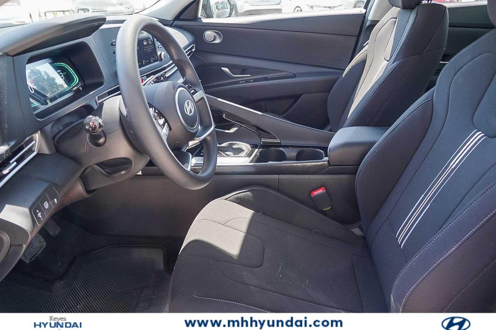 Thumbnail: 2026 Hyundai Elantra - 21