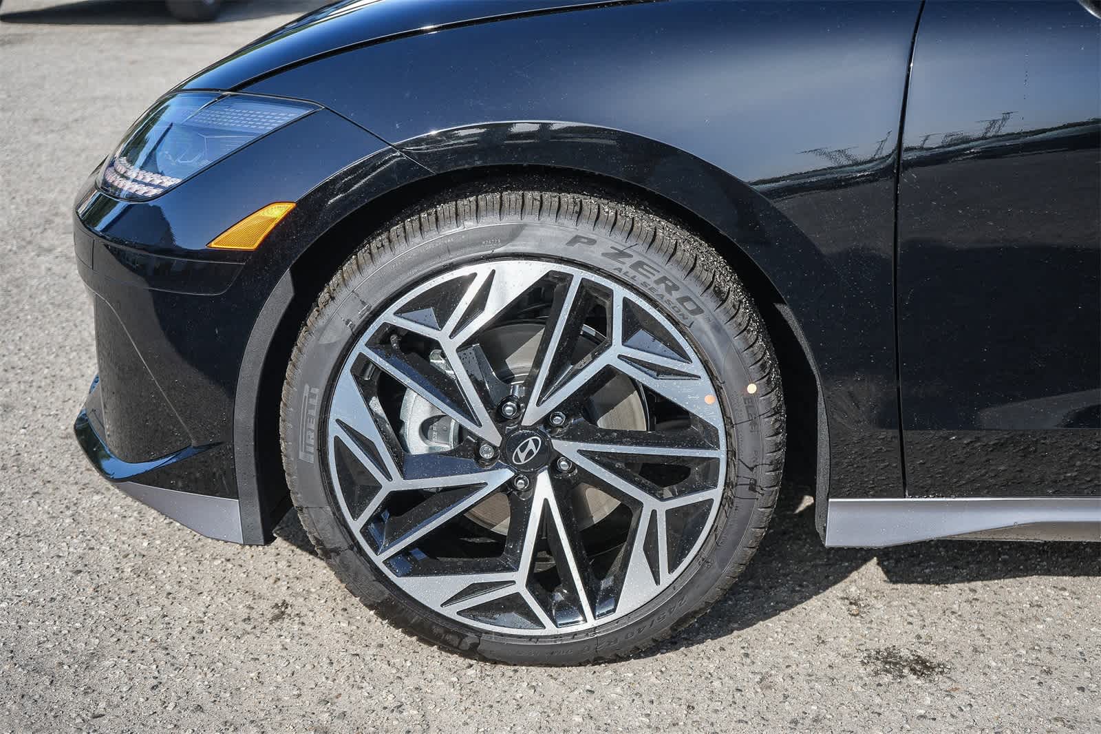 Thumbnail: 2025 Hyundai Ioniq 6 - 13