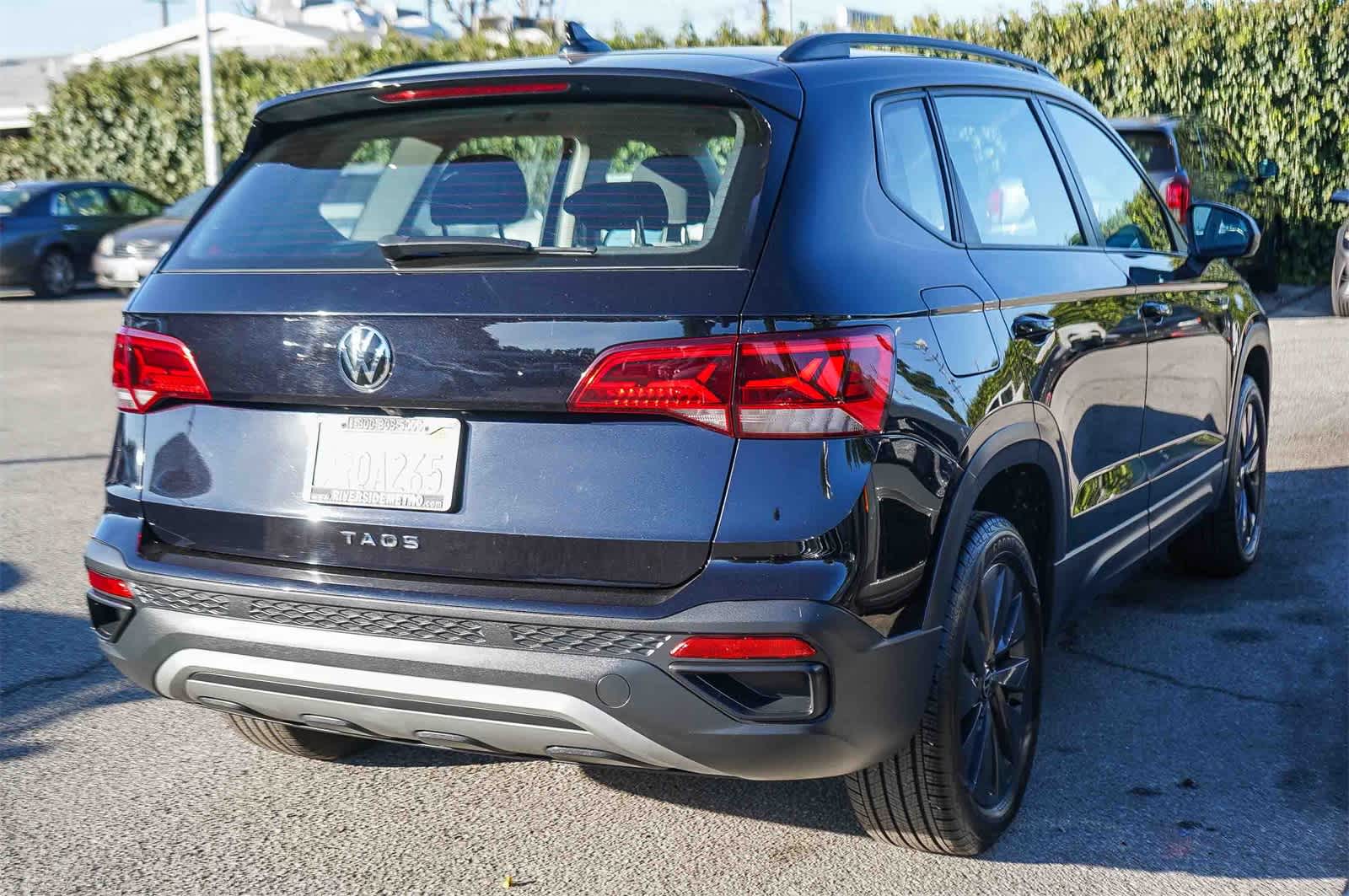 Thumbnail: 2024 Volkswagen Taos - 8