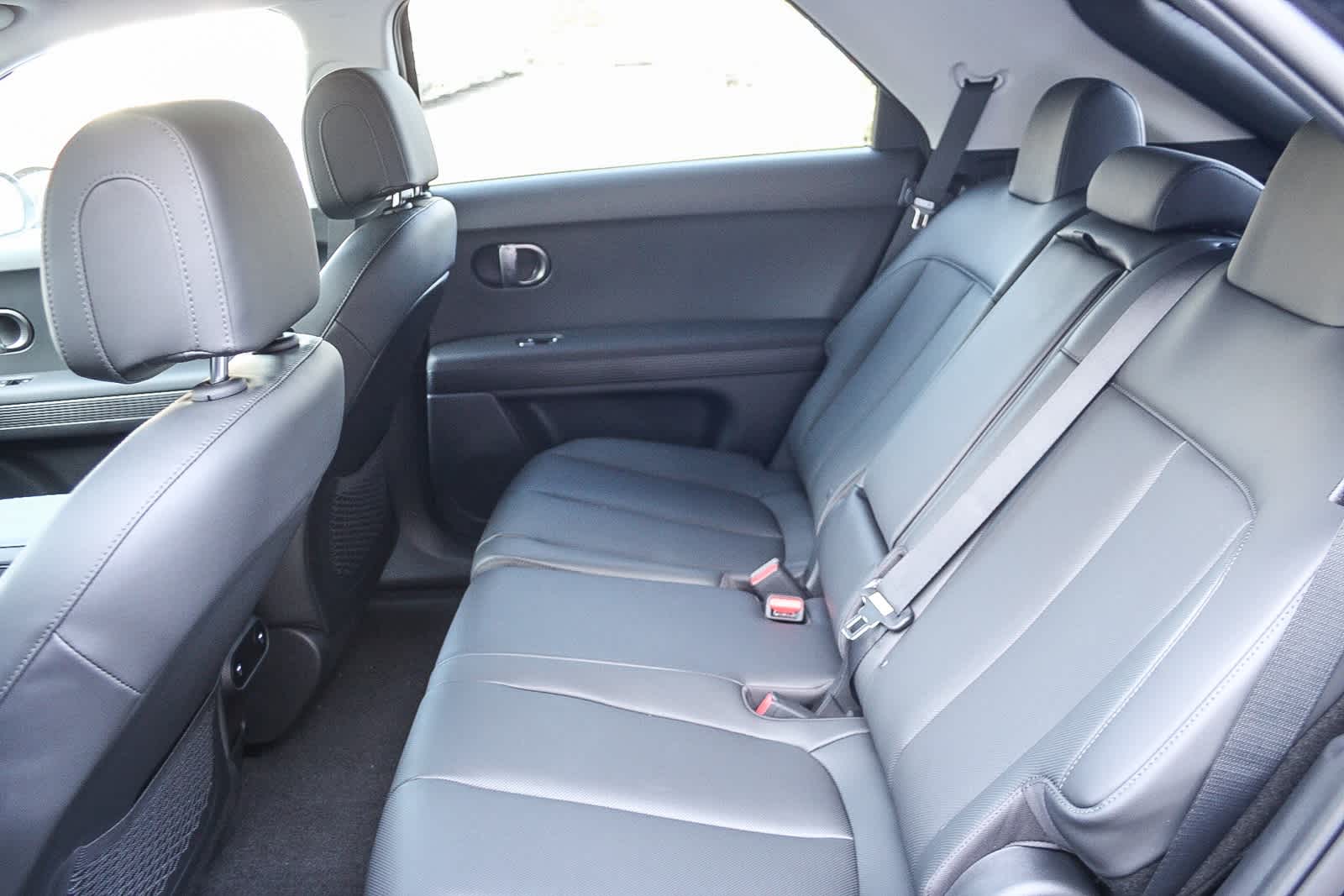 Thumbnail: 2025 Hyundai Ioniq 5 - 13