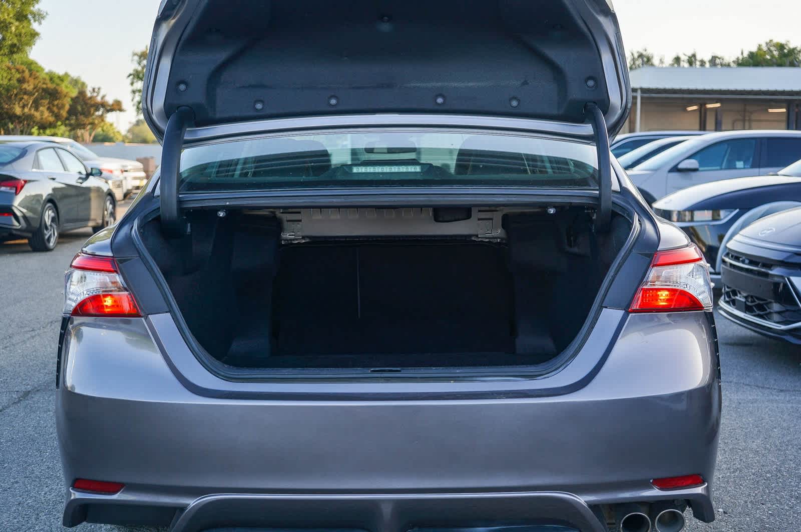 Thumbnail: 2019 Toyota Camry - 26