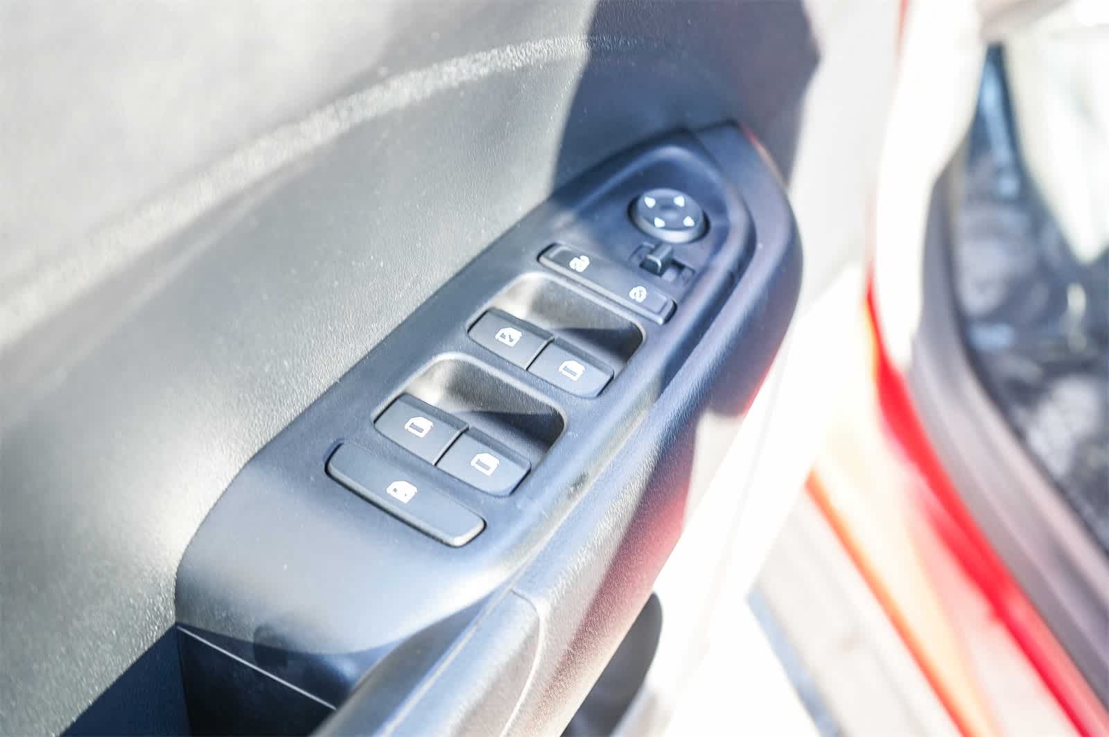 Thumbnail: 2023 Hyundai Venue - 19