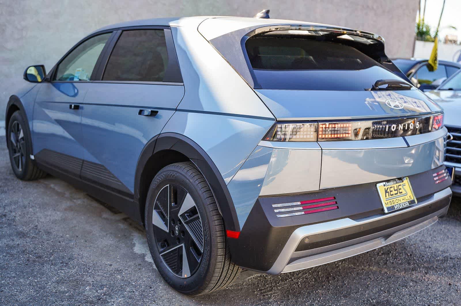 Thumbnail: 2026 Hyundai Ioniq 5 - 6