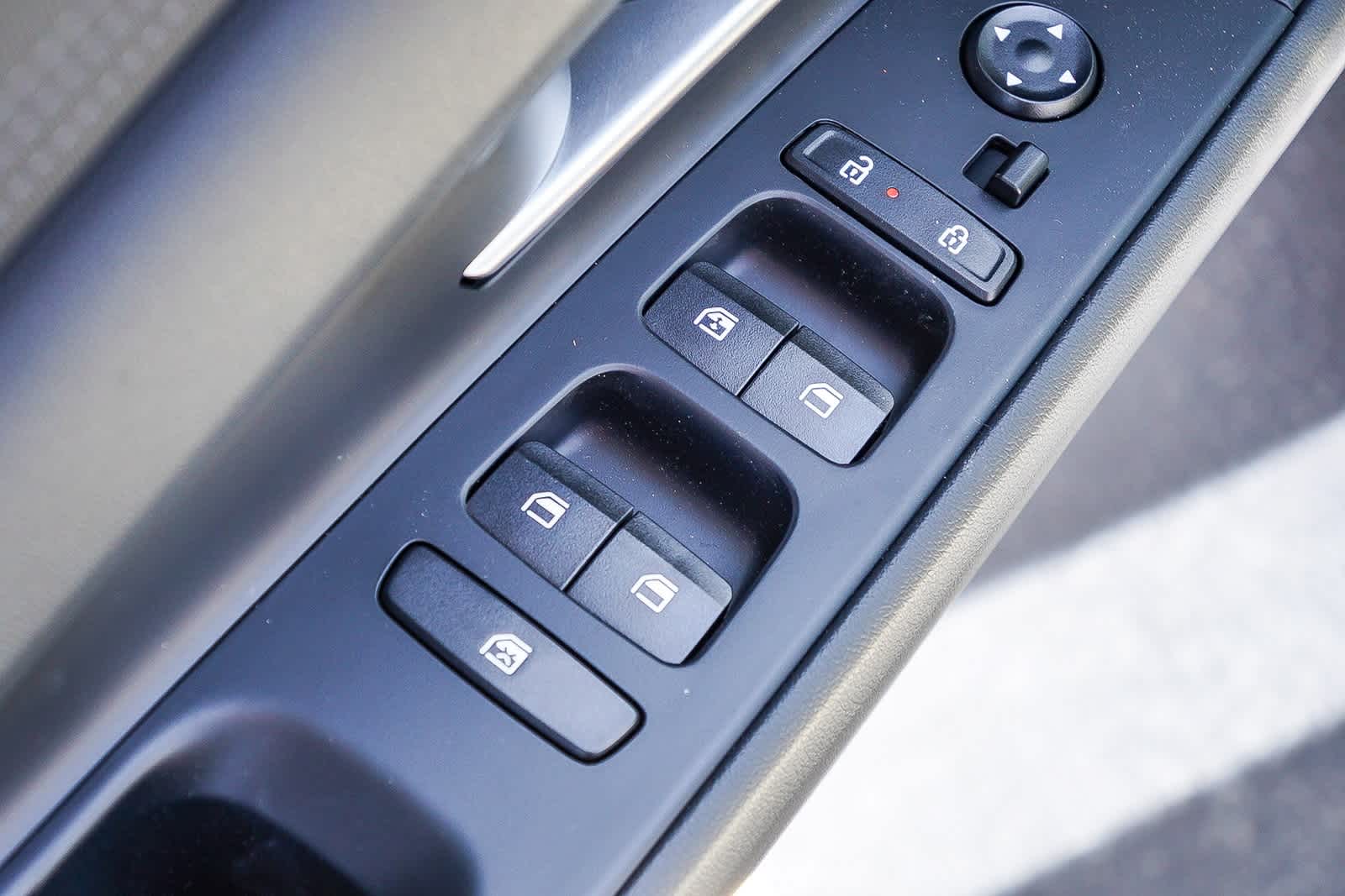 Thumbnail: 2025 Hyundai Elantra - 24