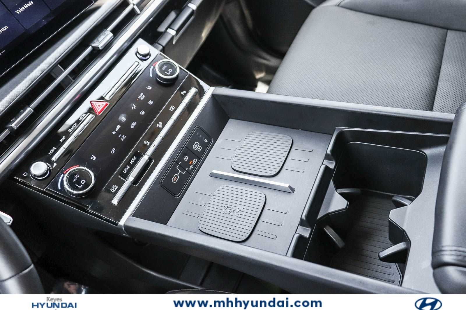 Thumbnail: 2025 Hyundai Santa Fe - 20