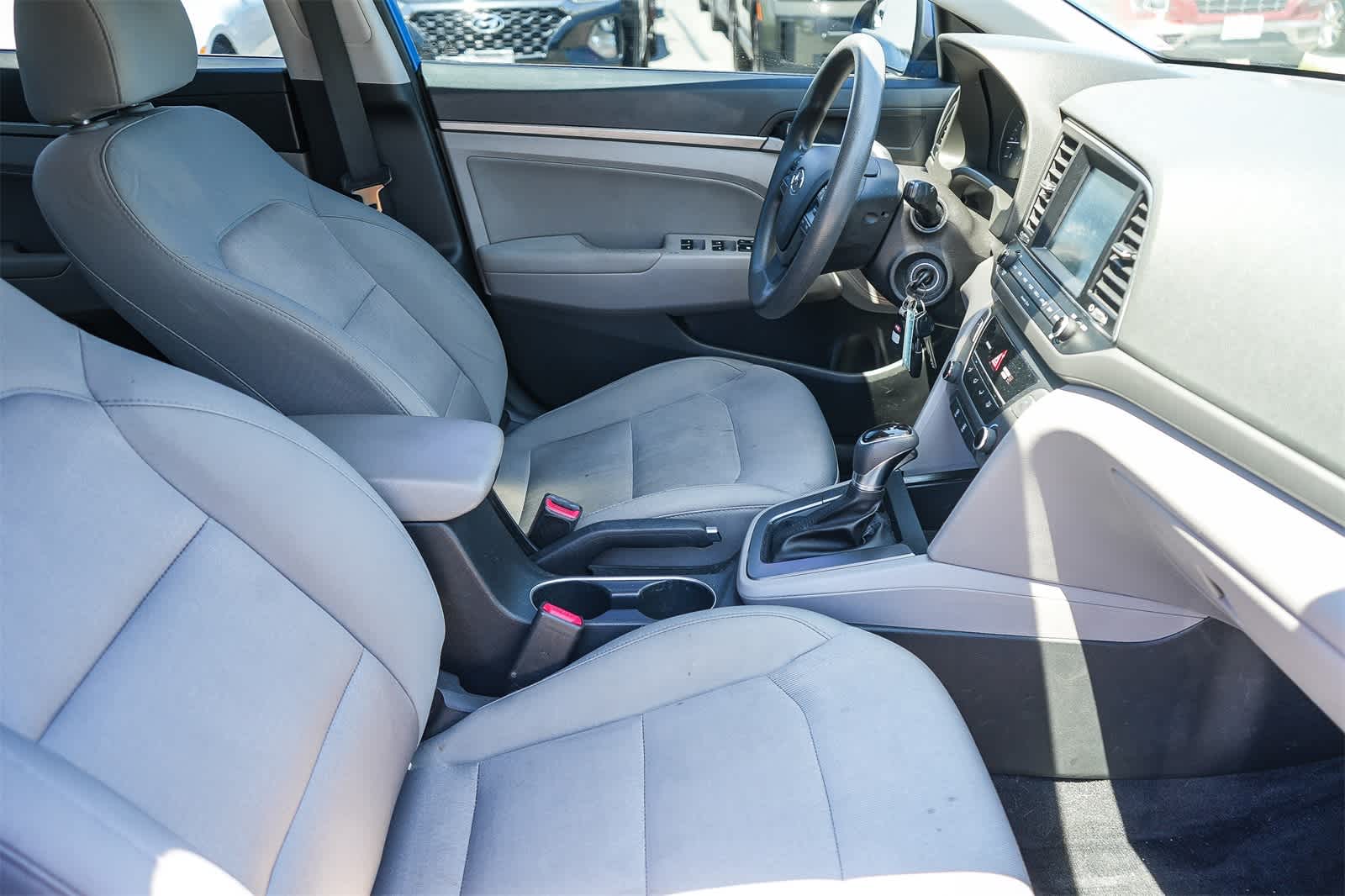 Thumbnail: 2017 Hyundai Elantra - 22