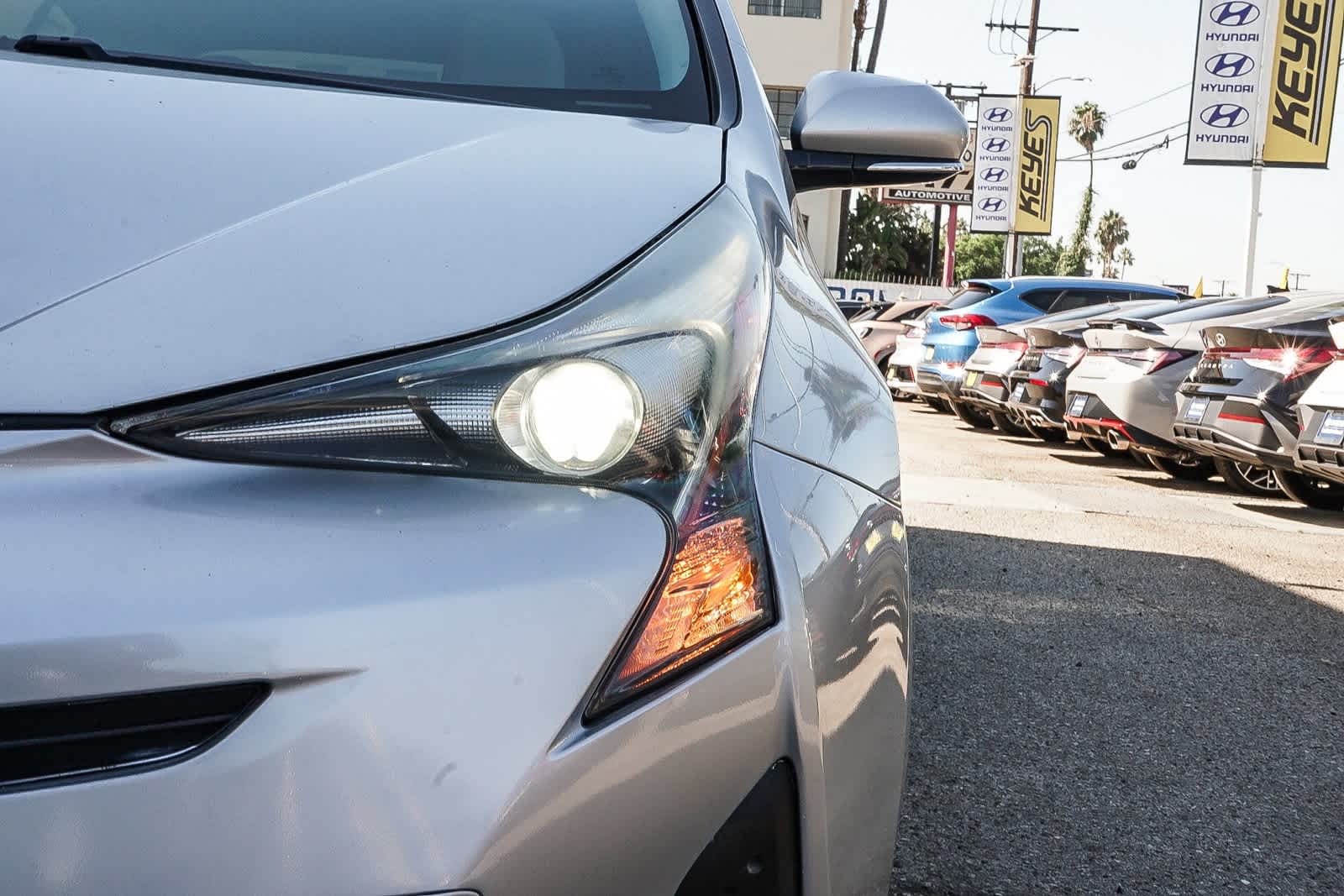 Thumbnail: 2016 Toyota Prius - 10