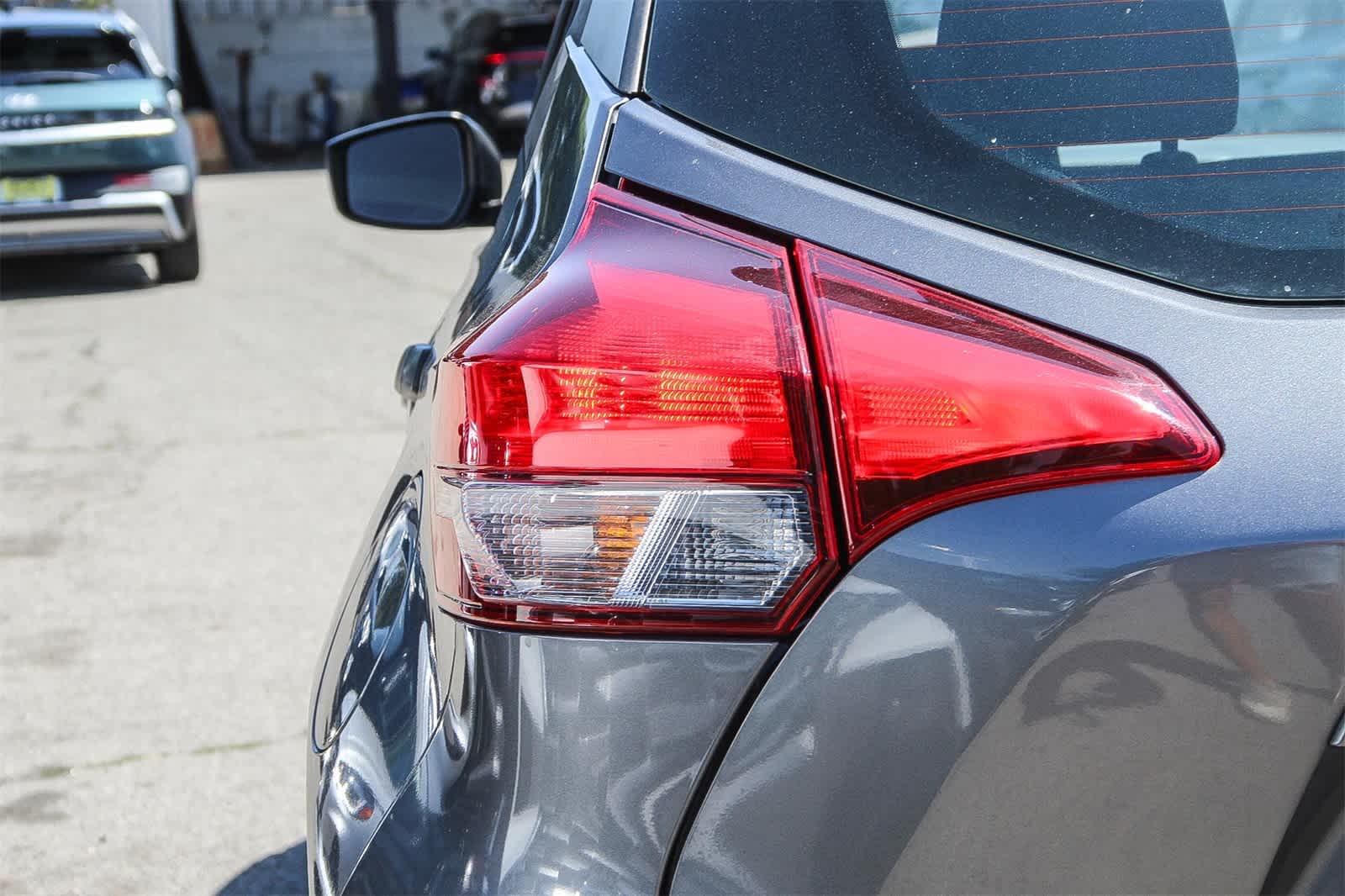 2018 Nissan Kicks S 7