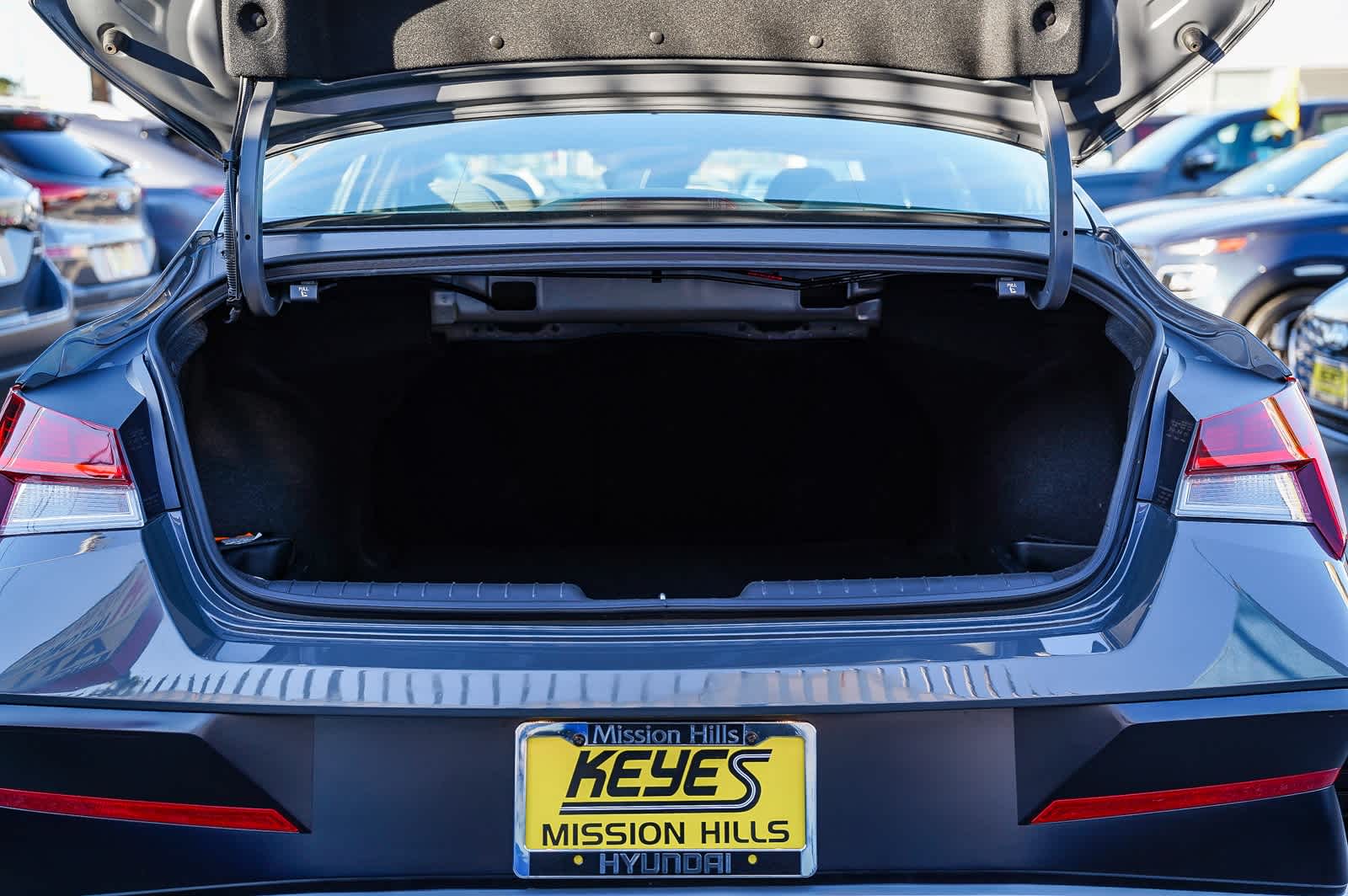 Thumbnail: 2024 Hyundai Elantra - 24