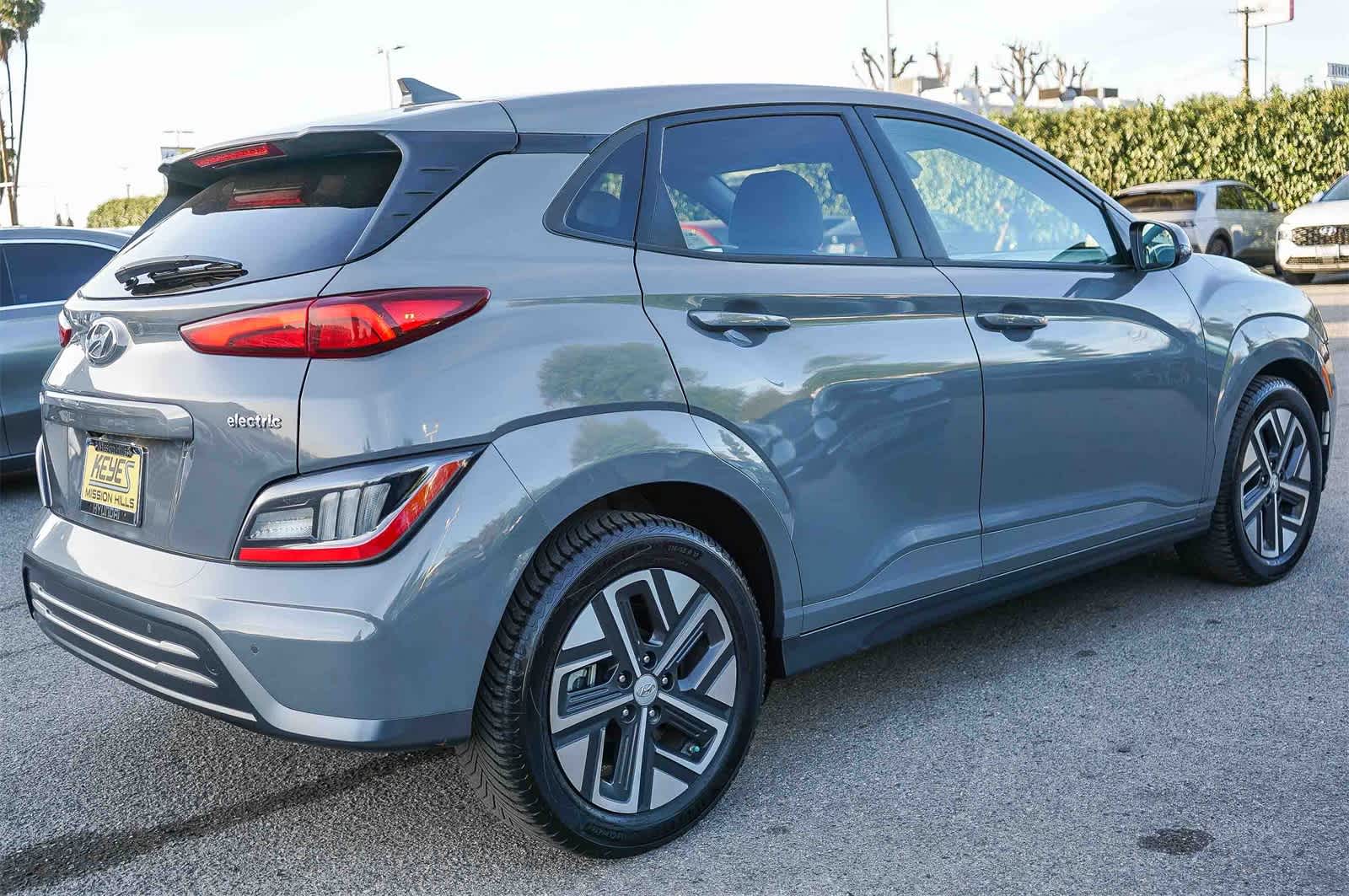 Thumbnail: 2022 Hyundai Kona - 6